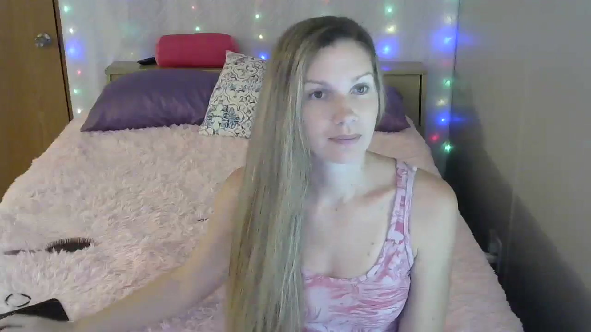Gallery image thumbnail from SouthernNsexi's myfreecams stream on, 09/09/2023, 14:47 image 7 of 20