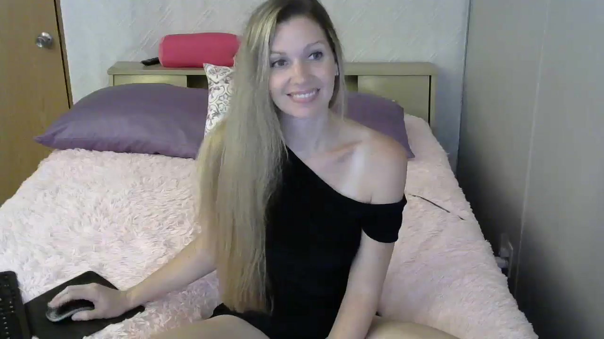 Gallery image thumbnail from SouthernNsexi's myfreecams stream on, 09/10/2023, 14:42 image 11 of 20