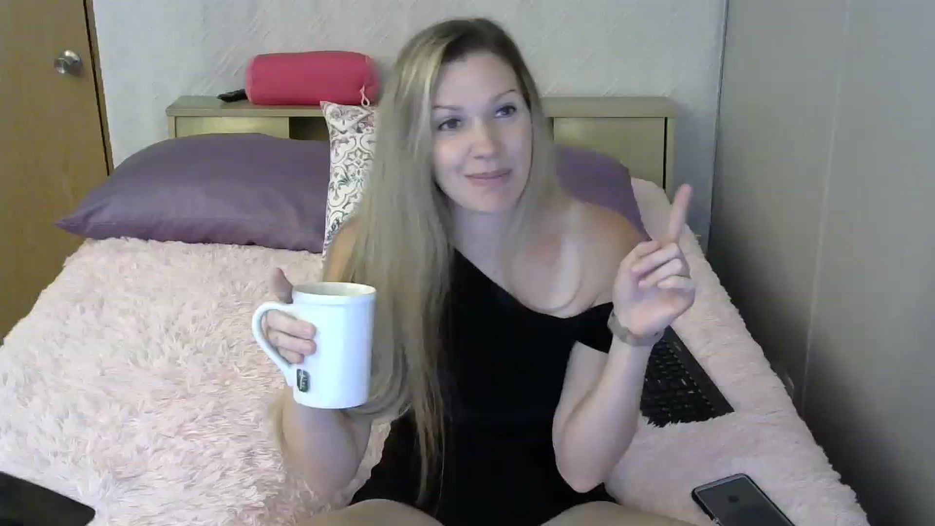 Gallery image thumbnail from SouthernNsexi's myfreecams stream on, 09/10/2023, 14:42 image 1 of 20