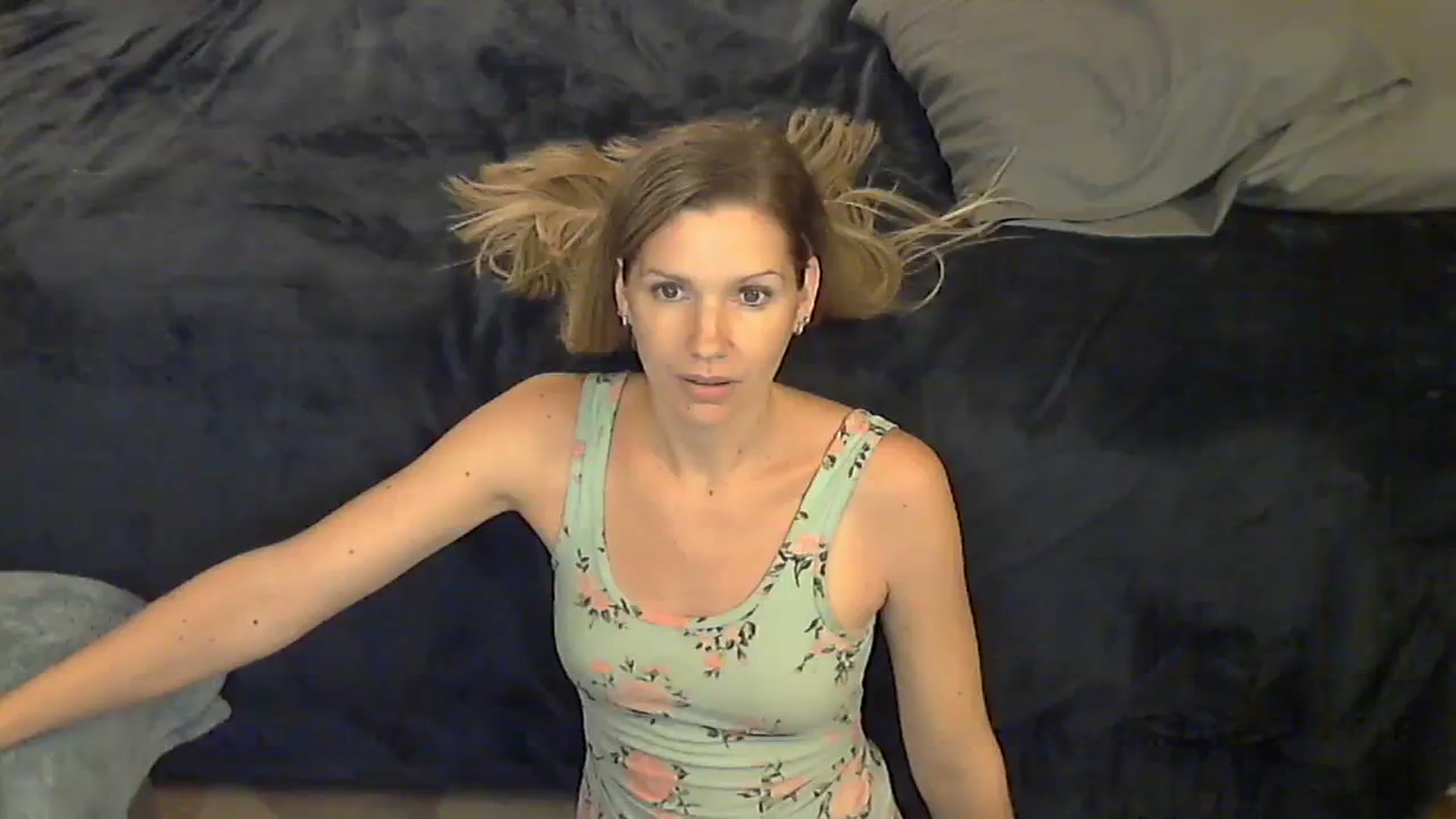 Gallery image thumbnail from SouthernNsexi's myfreecams stream on, 09/13/2023, 02:40 image 18 of 20