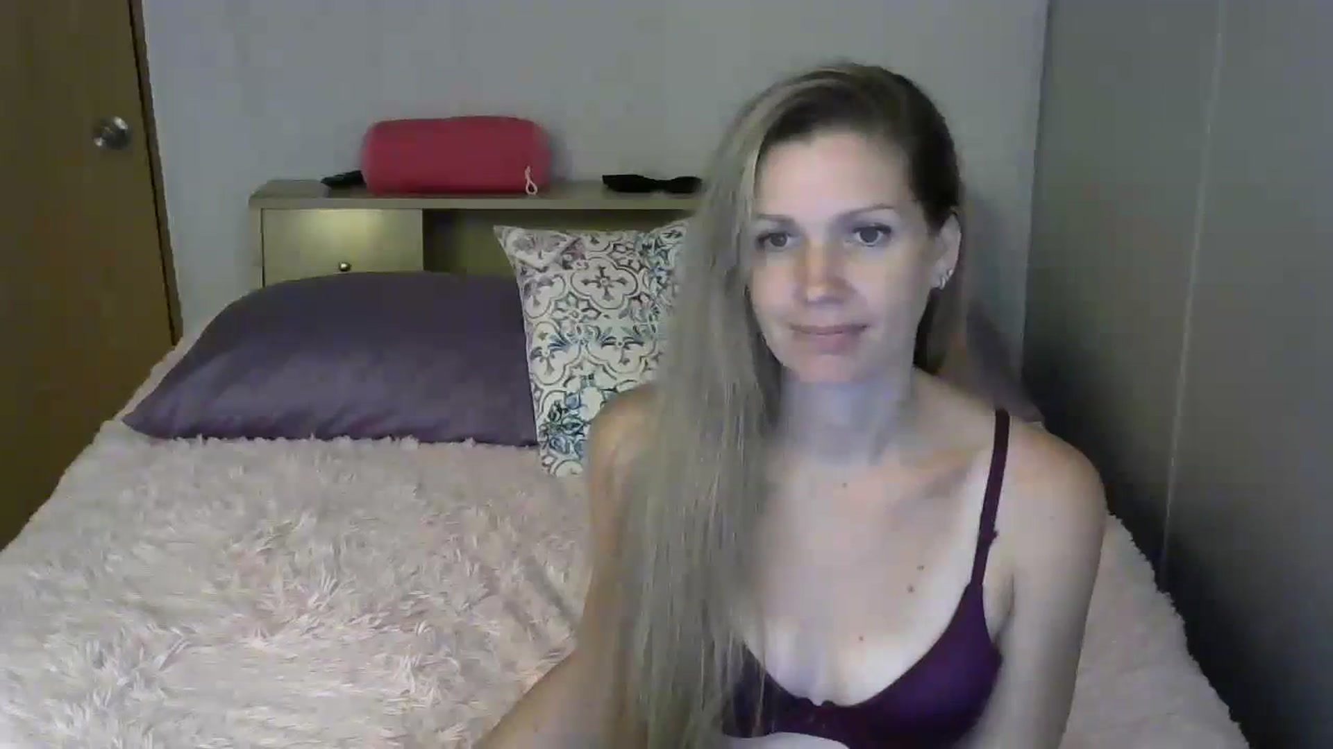 Gallery image thumbnail from SouthernNsexi's myfreecams stream on, 09/17/2023, 14:08 image 13 of 20