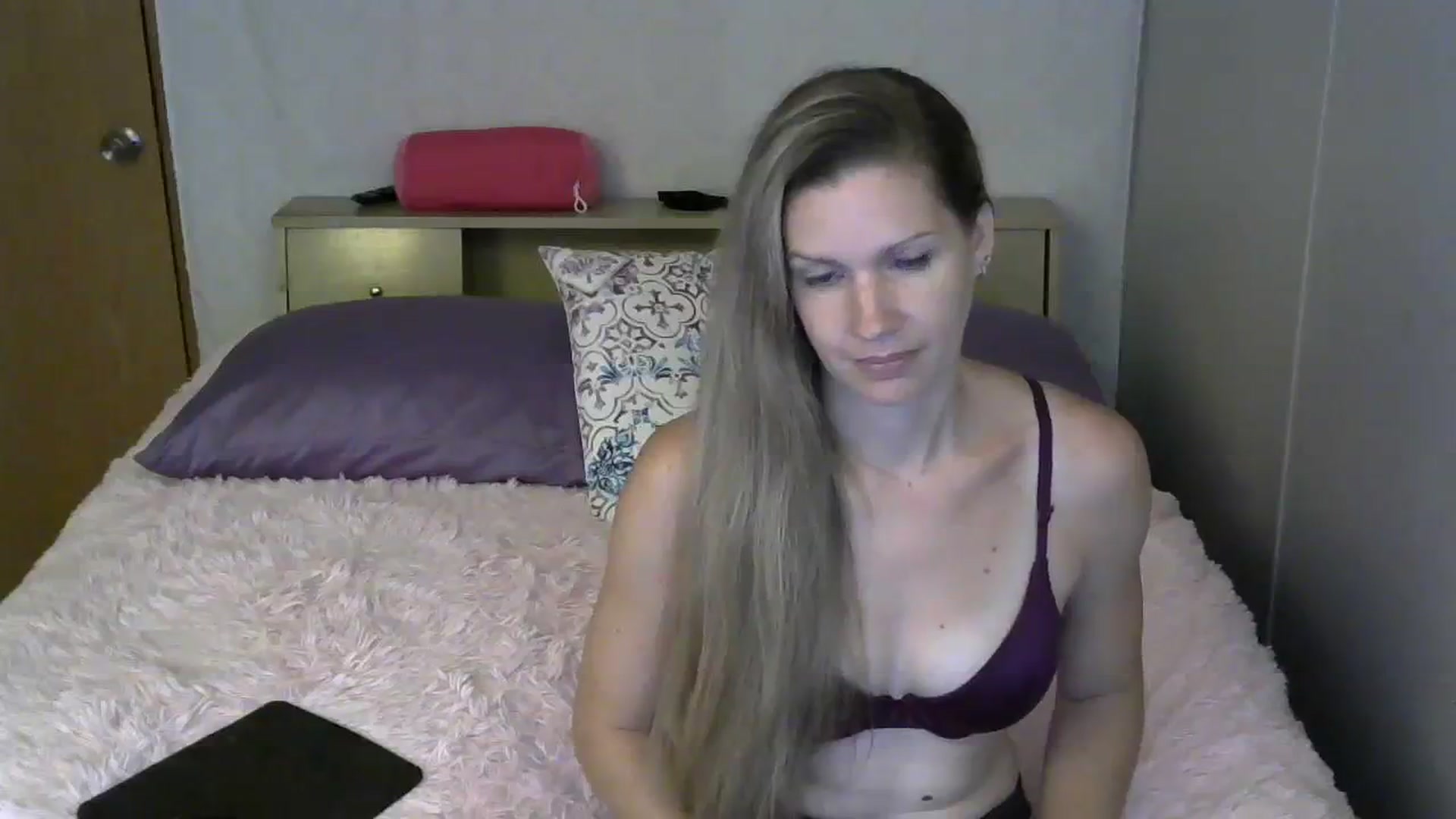 Gallery image thumbnail from SouthernNsexi's myfreecams stream on, 09/17/2023, 14:08 image 7 of 20
