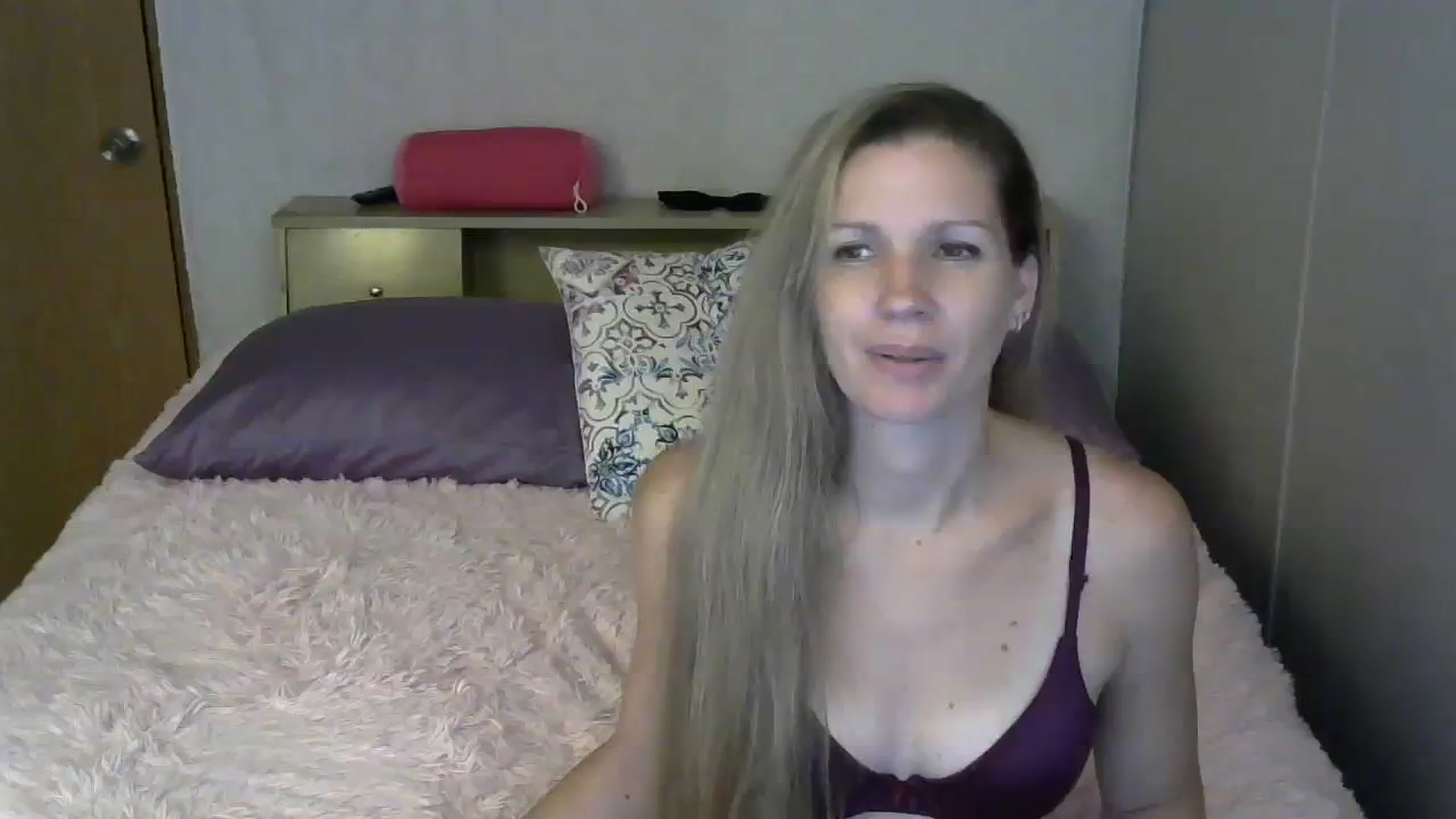 Gallery image thumbnail from SouthernNsexi's myfreecams stream on, 09/17/2023, 14:08 image 17 of 20