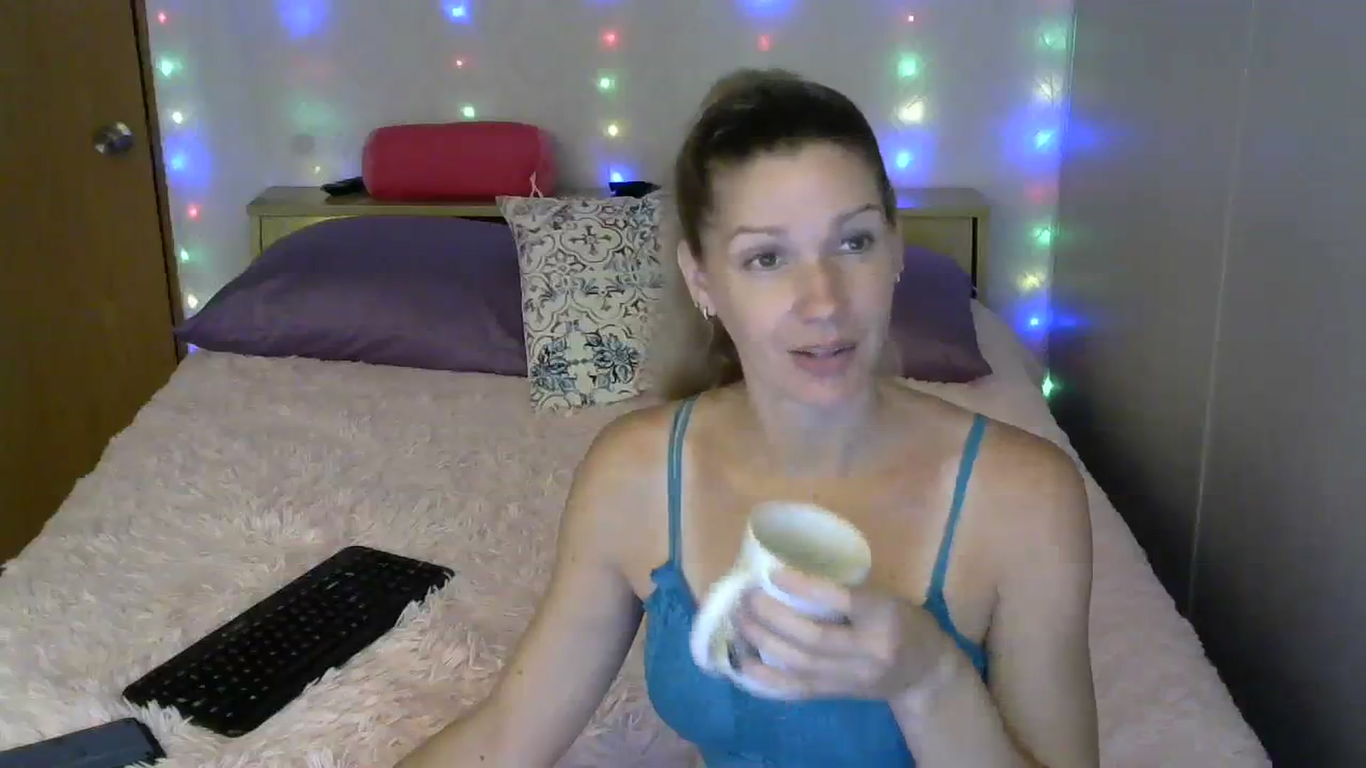 Gallery image thumbnail from SouthernNsexi's myfreecams stream on, 09/23/2023, 13:49 image 18 of 20
