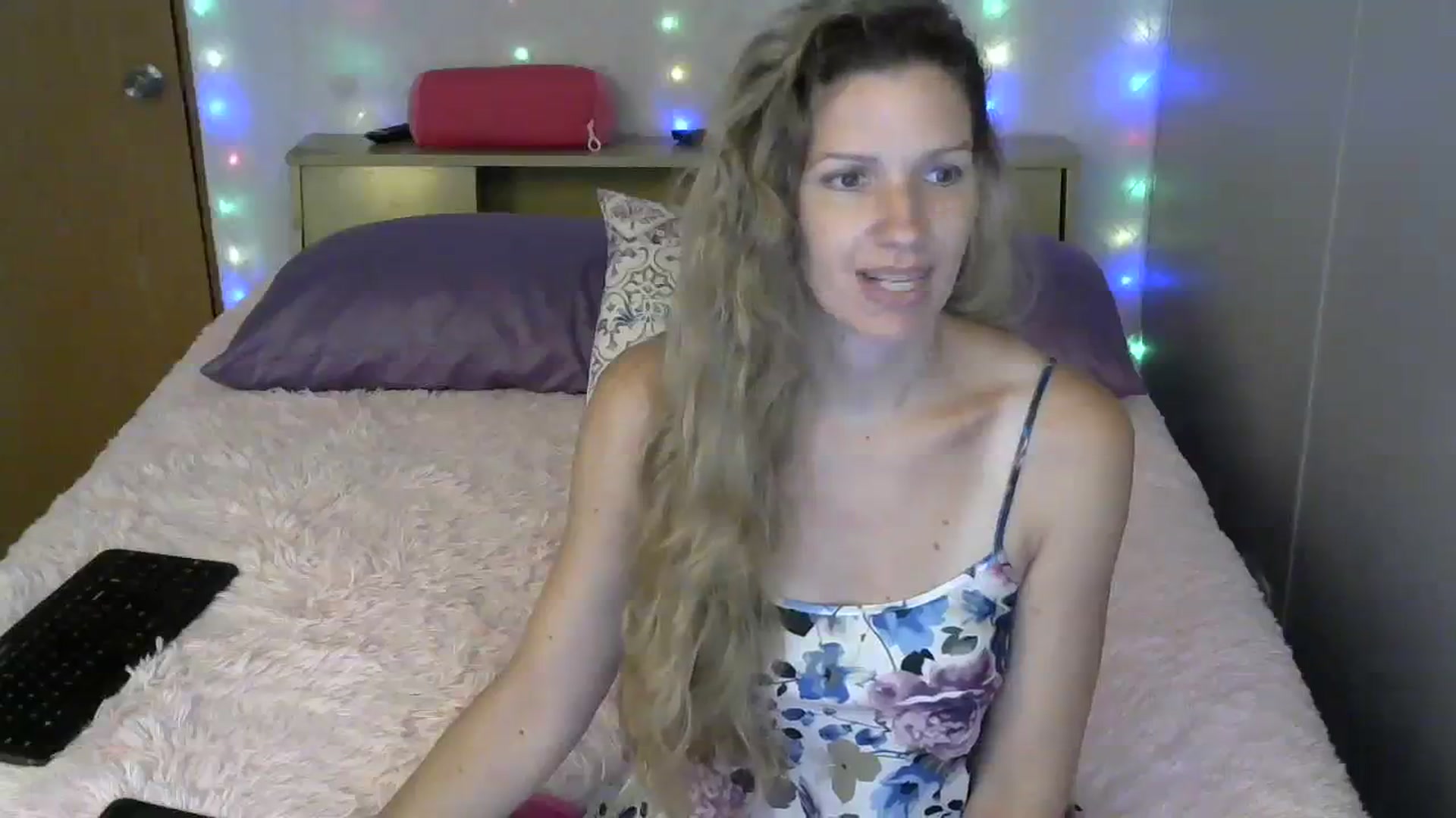 Gallery image thumbnail from SouthernNsexi's myfreecams stream on, 09/30/2023, 15:26 image 15 of 20