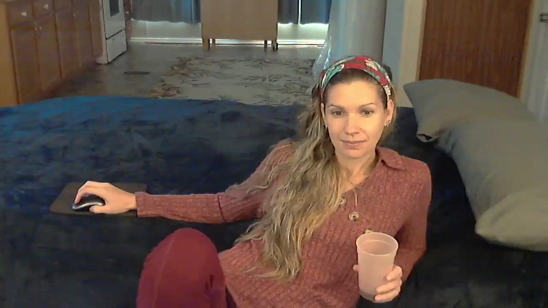 Gallery image thumbnail from SouthernNsexi's myfreecams stream on, 10/08/2023, 15:05 image 4 of 20