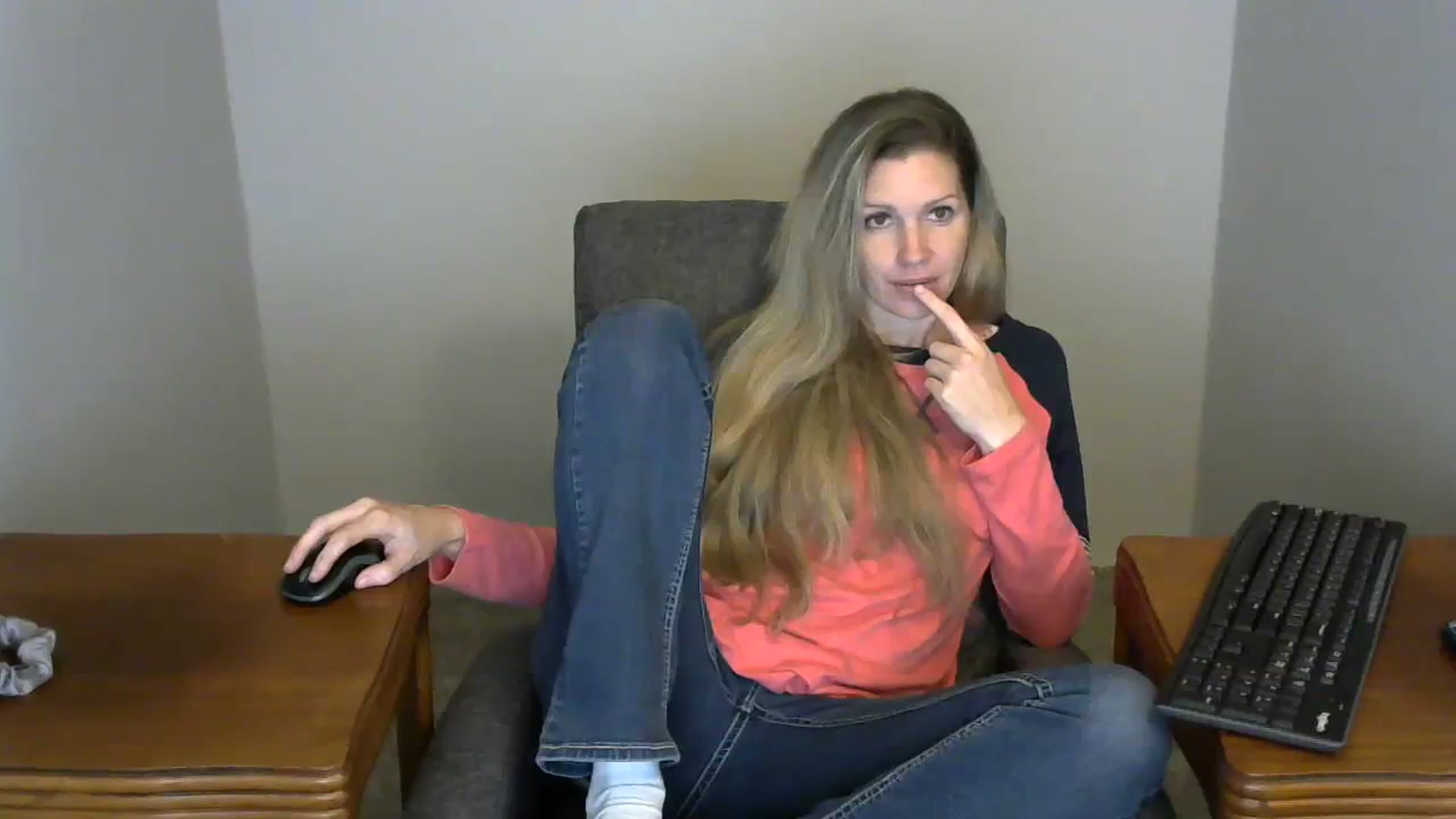Gallery image thumbnail from SouthernNsexi's myfreecams stream on, 10/21/2023, 13:40 image 15 of 20