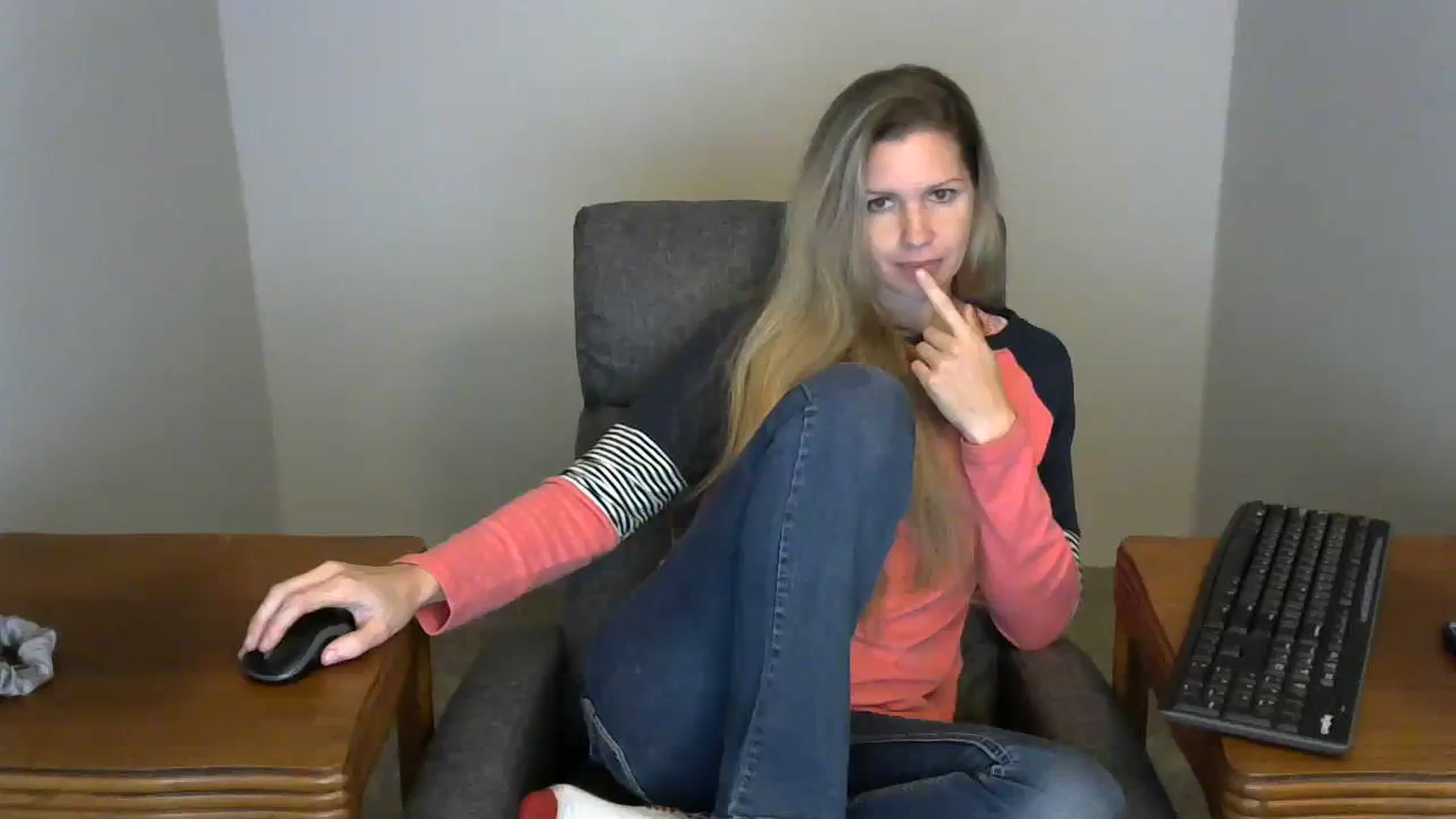 Gallery image thumbnail from SouthernNsexi's myfreecams stream on, 10/21/2023, 13:40 image 12 of 20