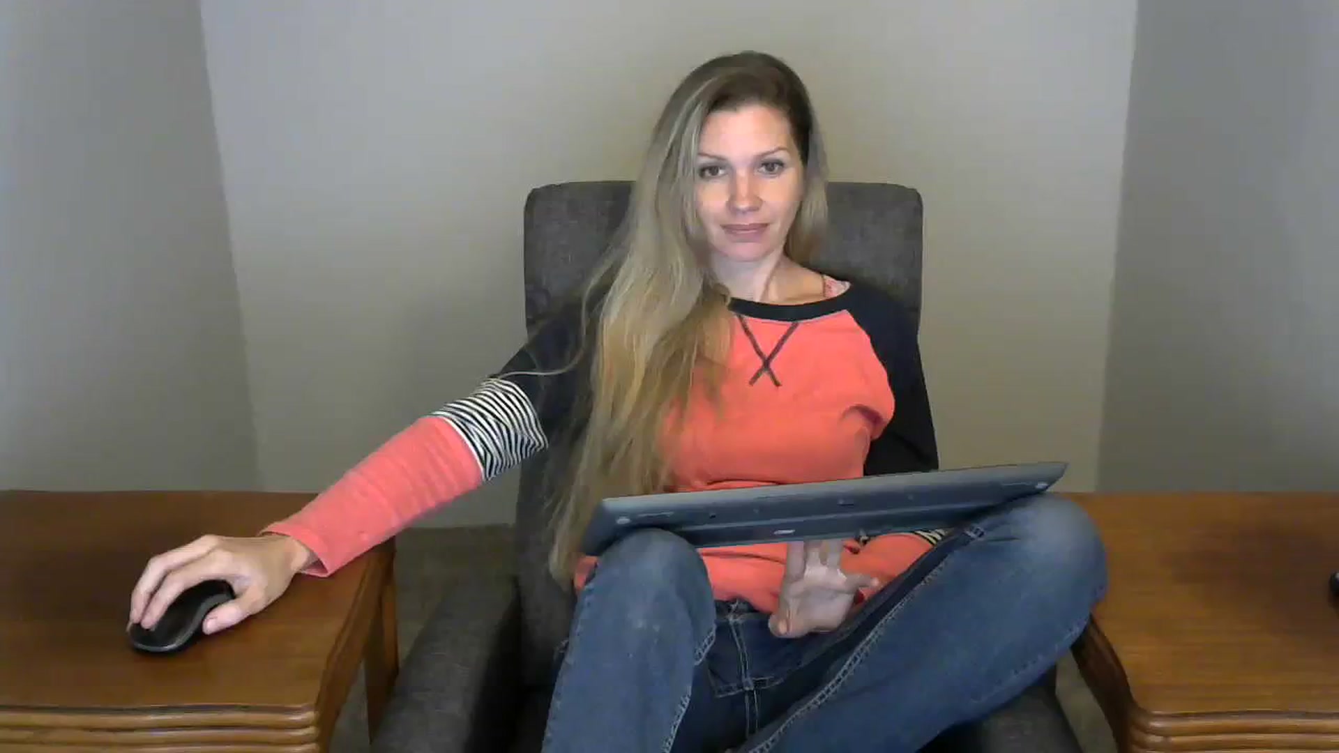 Gallery image thumbnail from SouthernNsexi's myfreecams stream on, 10/21/2023, 13:40 image 8 of 20