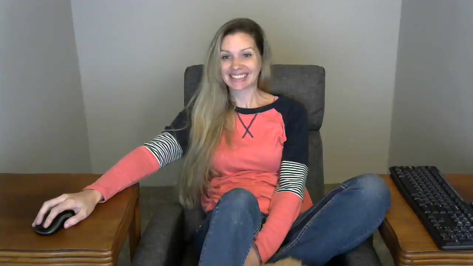 Gallery image thumbnail from SouthernNsexi's myfreecams stream on, 10/21/2023, 13:40 image 7 of 20