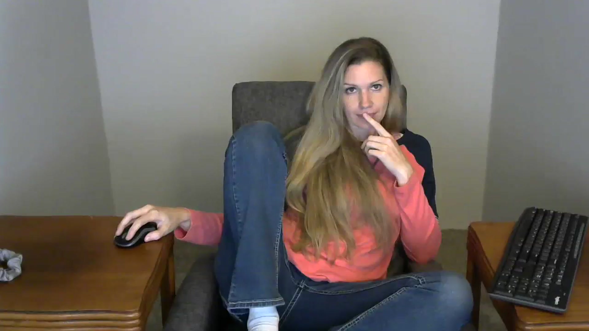 Gallery image thumbnail from SouthernNsexi's myfreecams stream on, 10/21/2023, 13:40 image 16 of 20