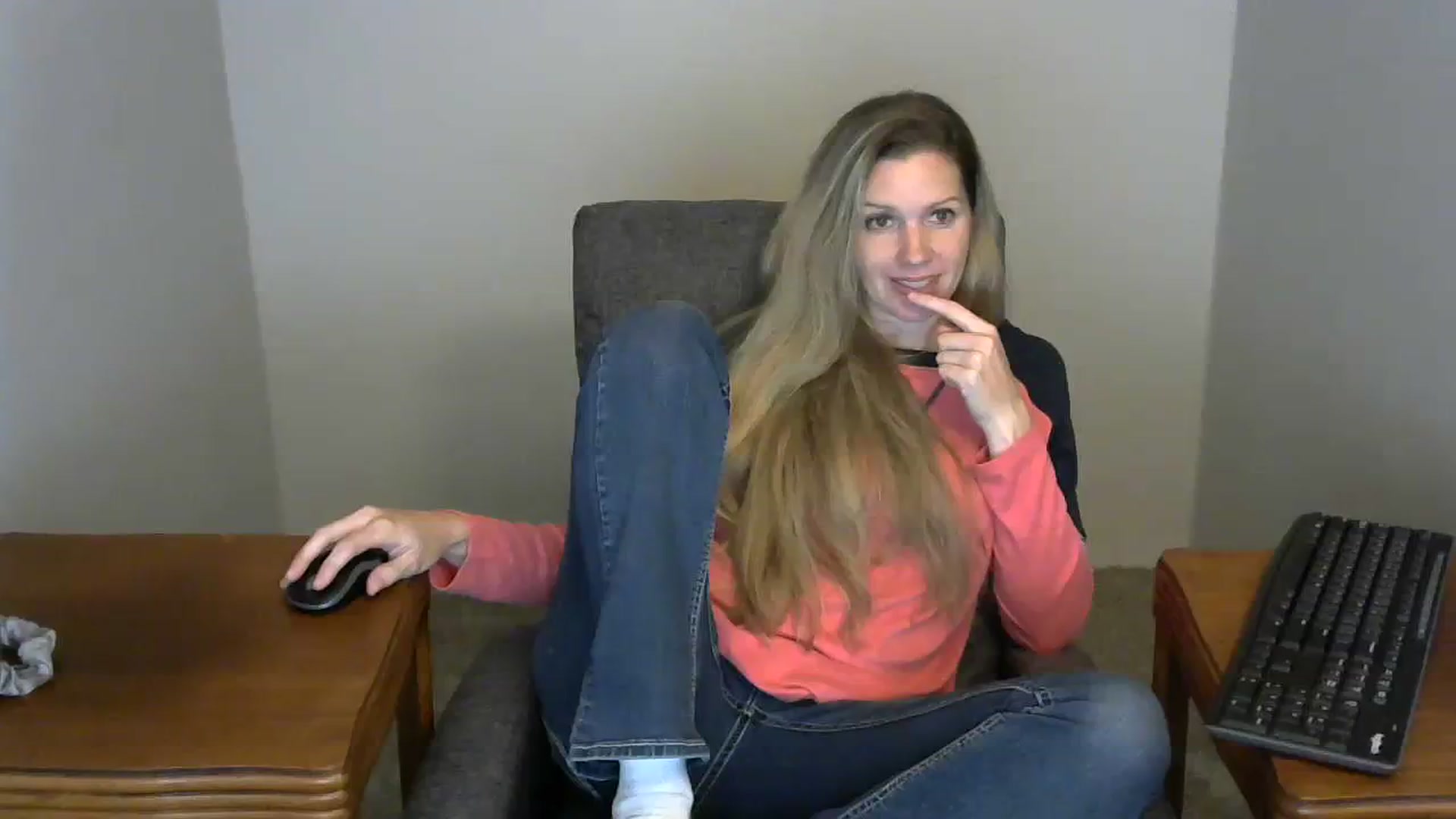 Gallery image thumbnail from SouthernNsexi's myfreecams stream on, 10/21/2023, 13:40 image 17 of 20
