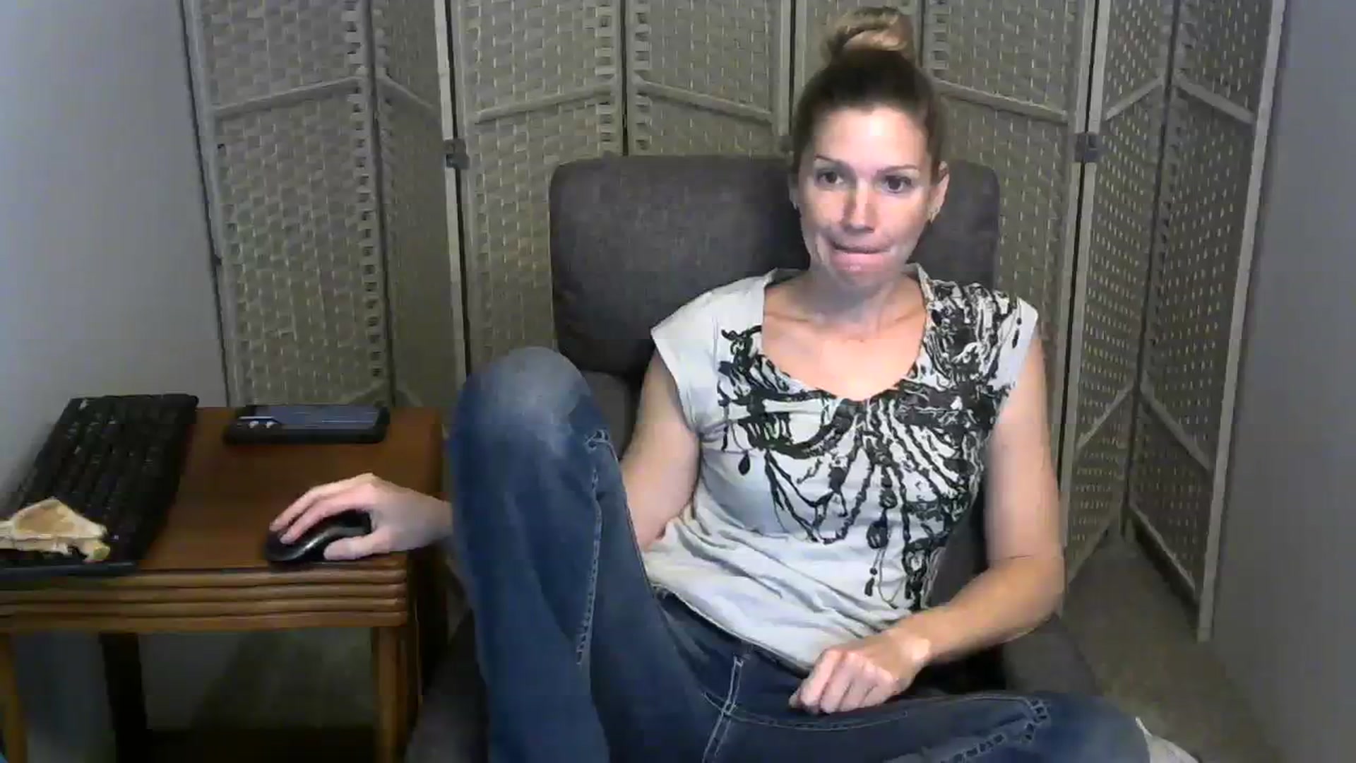 Gallery image thumbnail from SouthernNsexi's myfreecams stream on, 10/28/2023, 14:37 image 6 of 20