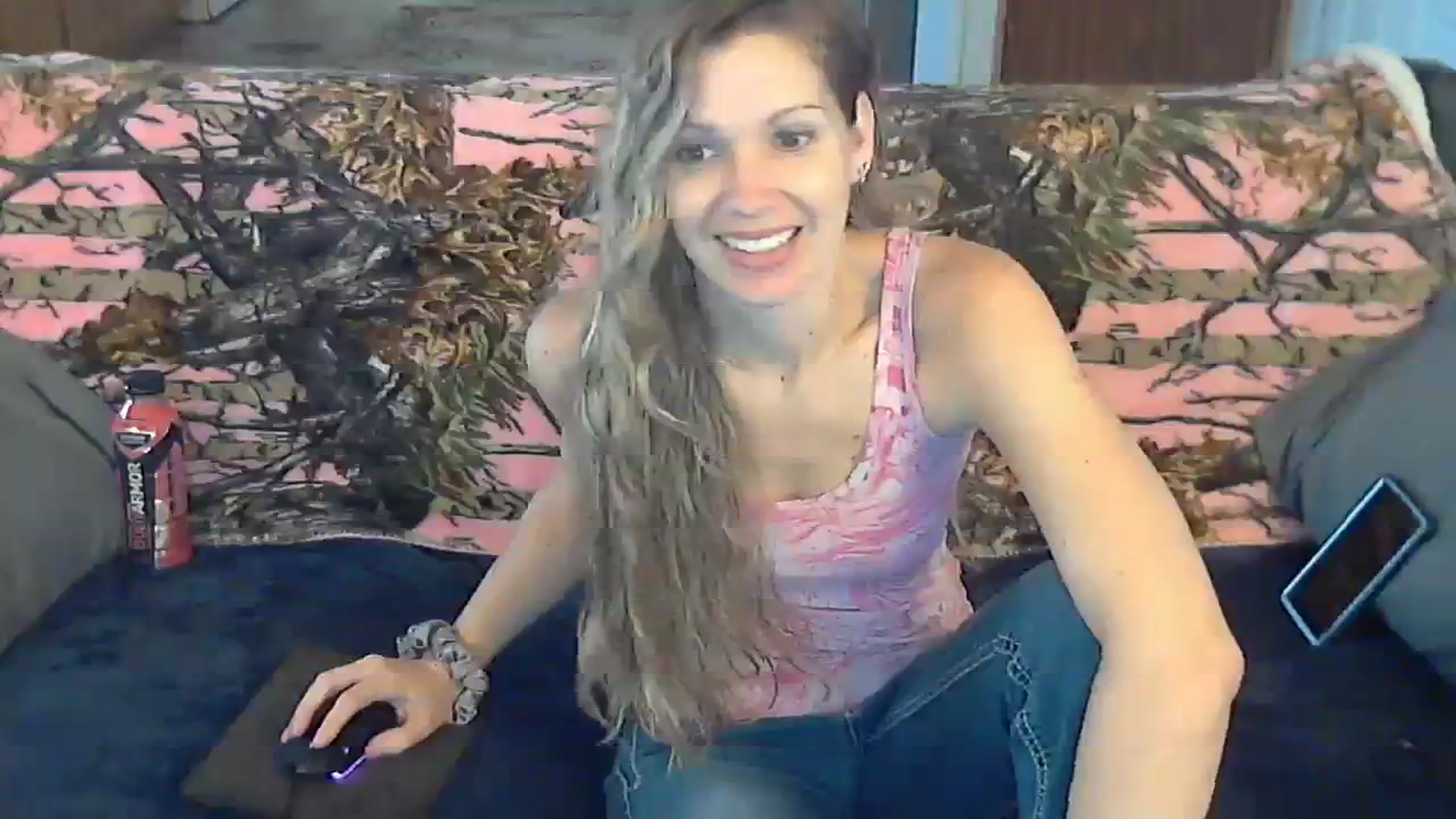 Gallery image thumbnail from SouthernNsexi's myfreecams stream on, 11/13/2023, 15:09 image 6 of 20