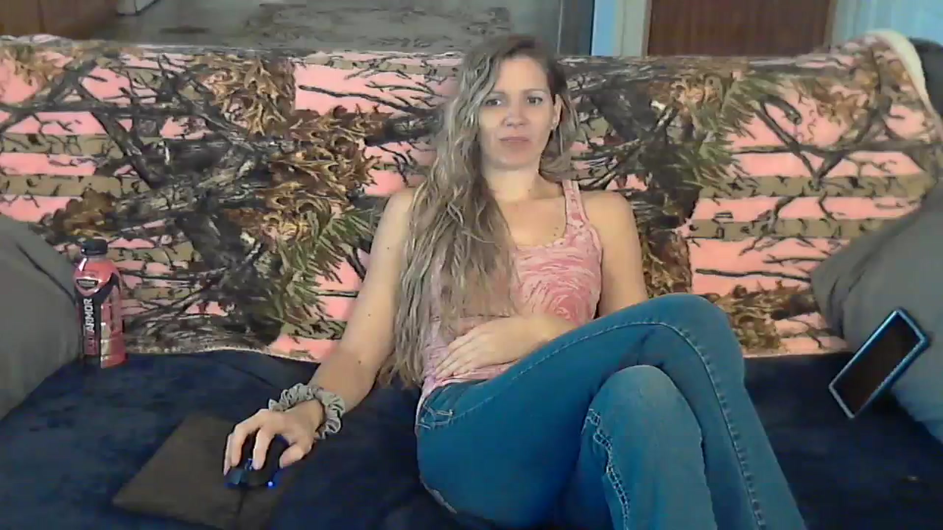 Gallery image thumbnail from SouthernNsexi's myfreecams stream on, 11/13/2023, 15:09 image 7 of 20