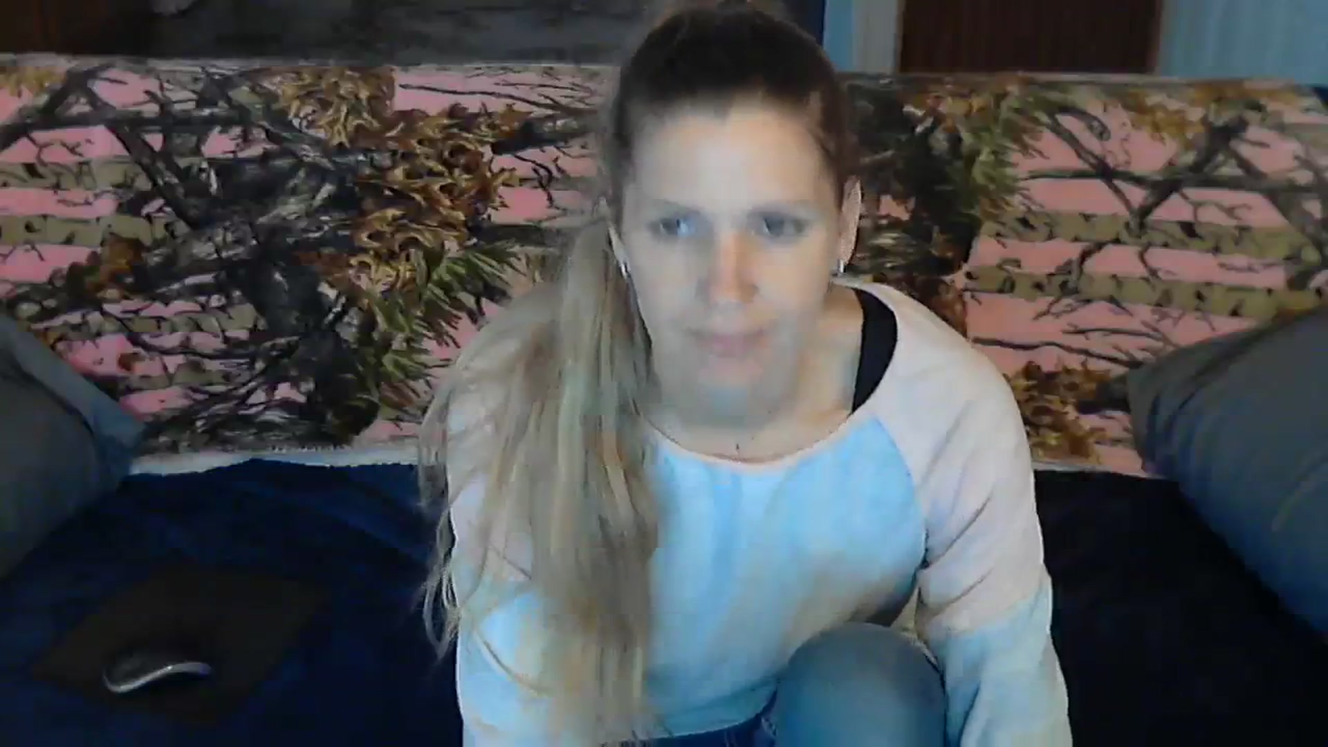 Gallery image thumbnail from SouthernNsexi's myfreecams stream on, 11/18/2023, 14:19 image 7 of 20
