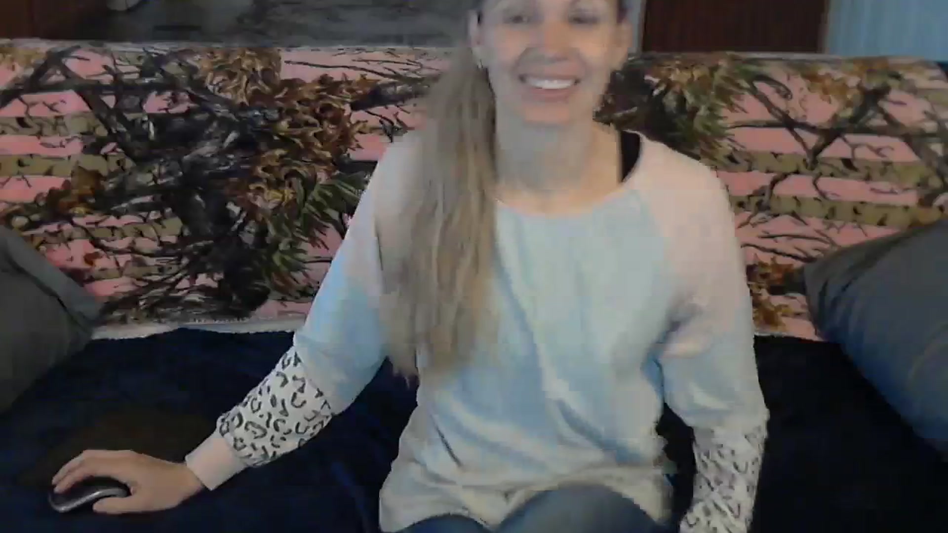 Gallery image thumbnail from SouthernNsexi's myfreecams stream on, 11/18/2023, 14:19 image 10 of 20