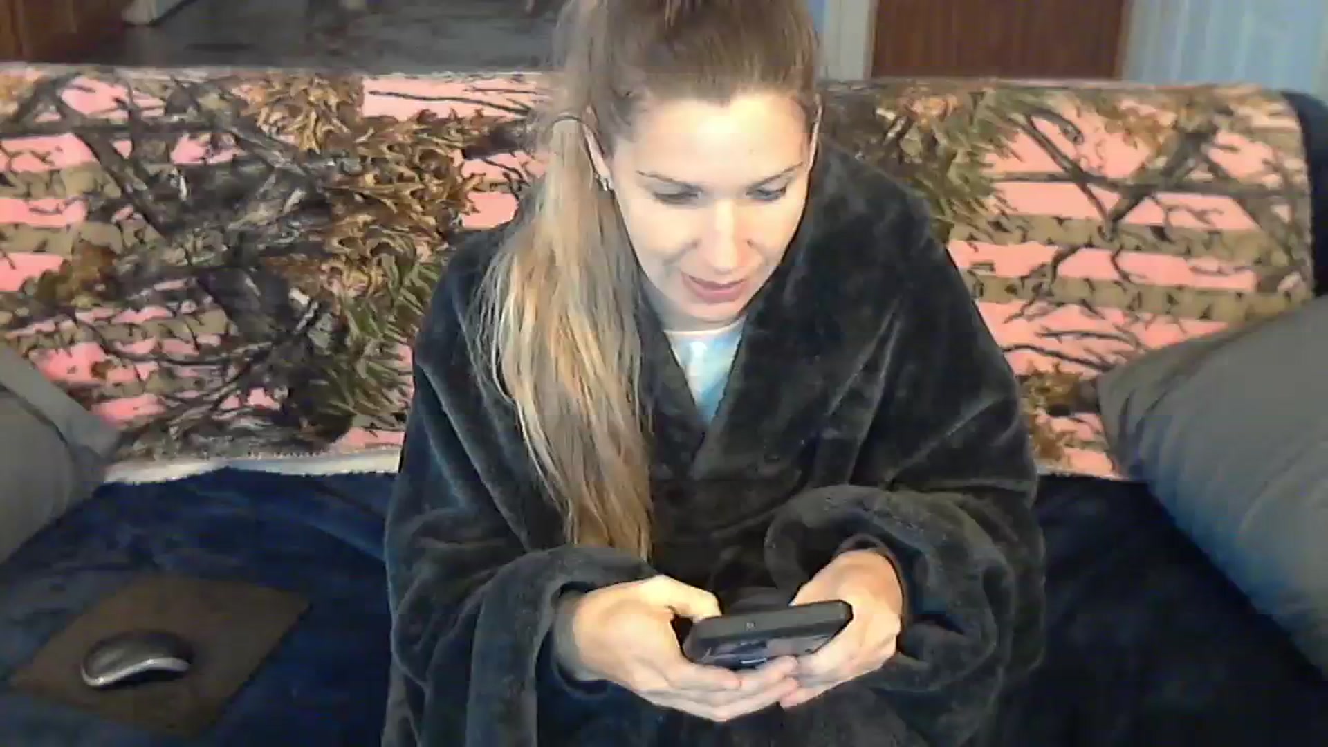 Gallery image thumbnail from SouthernNsexi's myfreecams stream on, 11/18/2023, 14:19 image 1 of 20