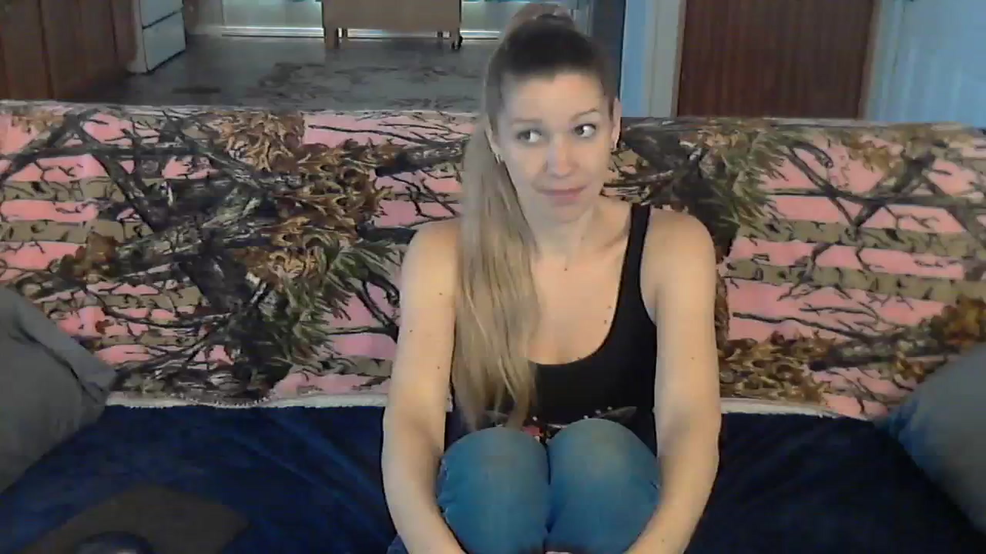 Gallery image thumbnail from SouthernNsexi's myfreecams stream on, 11/18/2023, 14:19 image 20 of 20