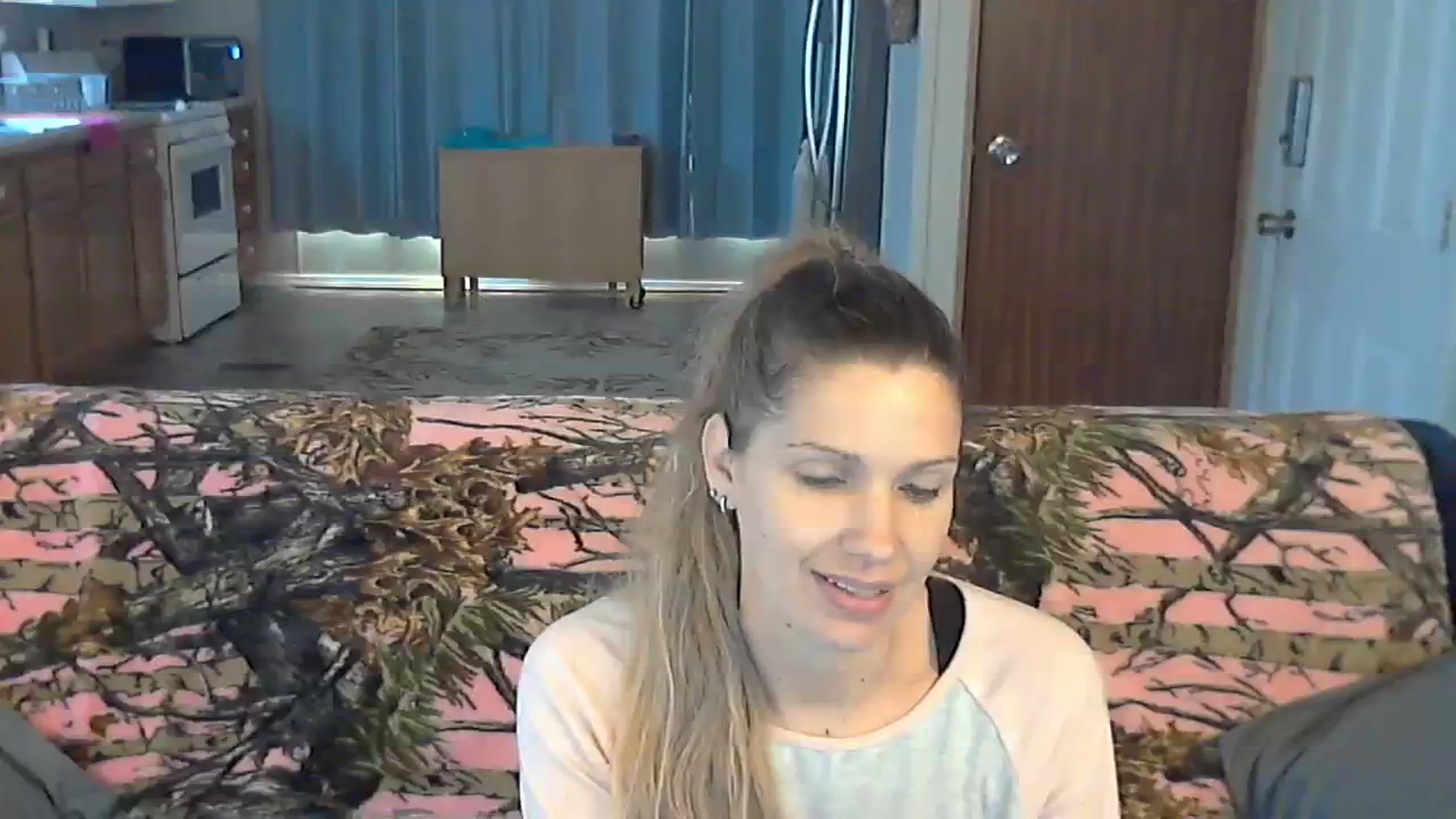 Gallery image thumbnail from SouthernNsexi's myfreecams stream on, 11/18/2023, 14:19 image 11 of 20
