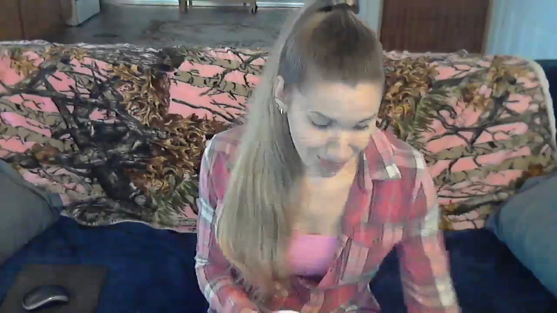 Gallery image thumbnail from SouthernNsexi's myfreecams stream on, 11/19/2023, 15:02 image 6 of 20