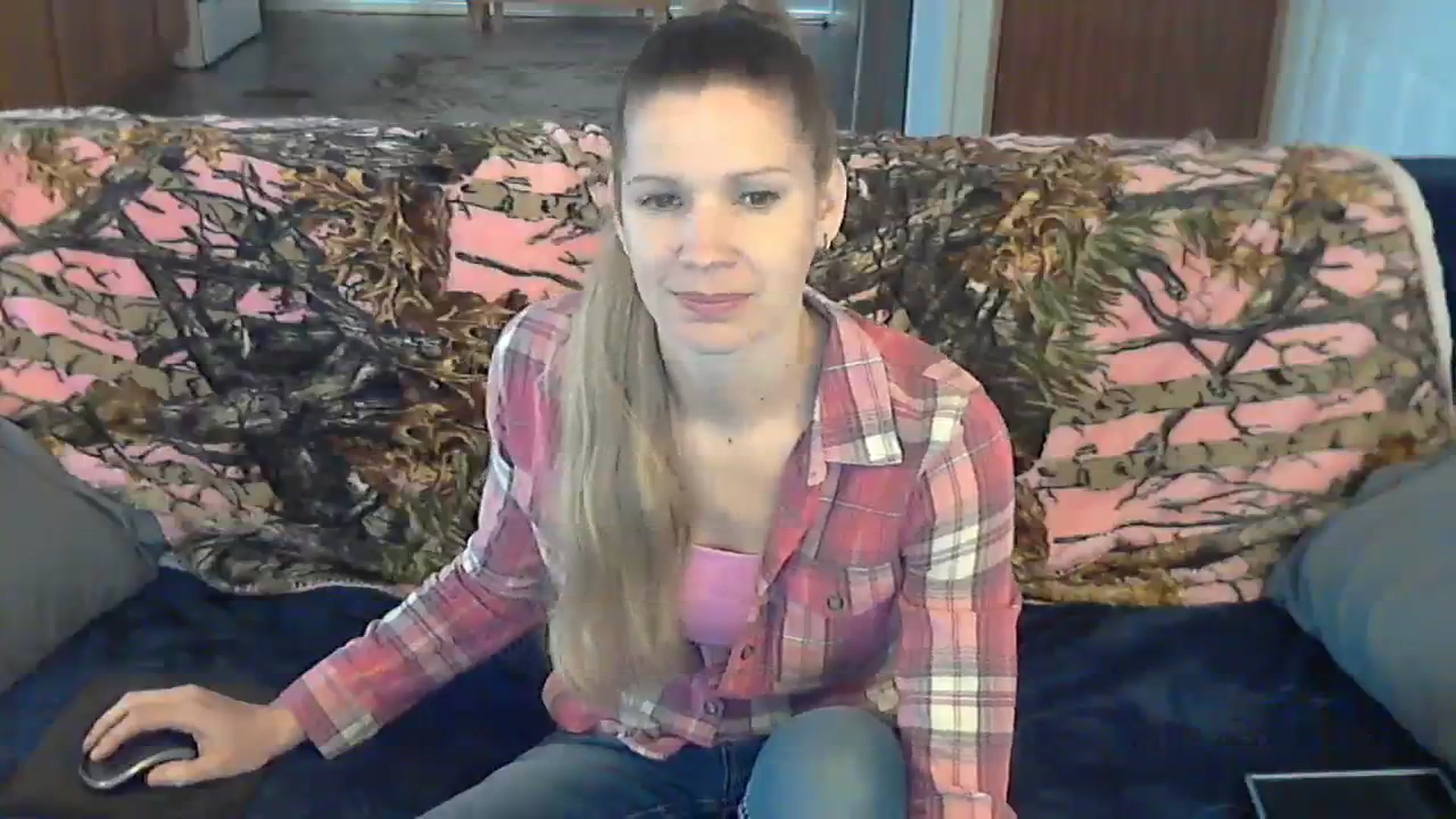 Gallery image thumbnail from SouthernNsexi's myfreecams stream on, 11/19/2023, 15:02 image 19 of 20