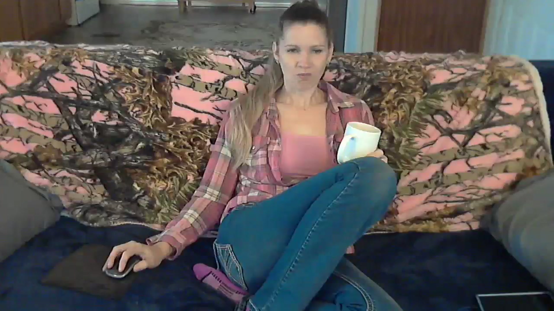 Gallery image thumbnail from SouthernNsexi's myfreecams stream on, 11/19/2023, 15:02 image 14 of 20