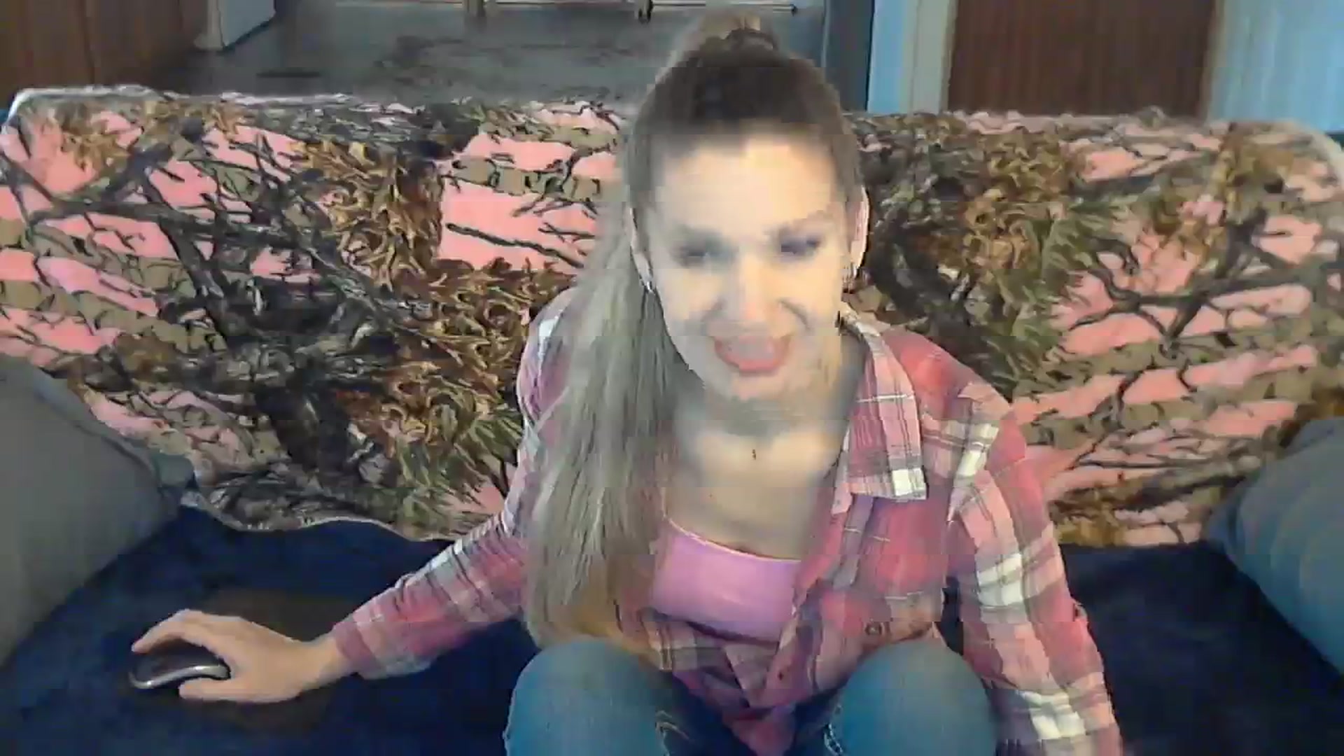 Gallery image thumbnail from SouthernNsexi's myfreecams stream on, 11/19/2023, 15:02 image 2 of 20