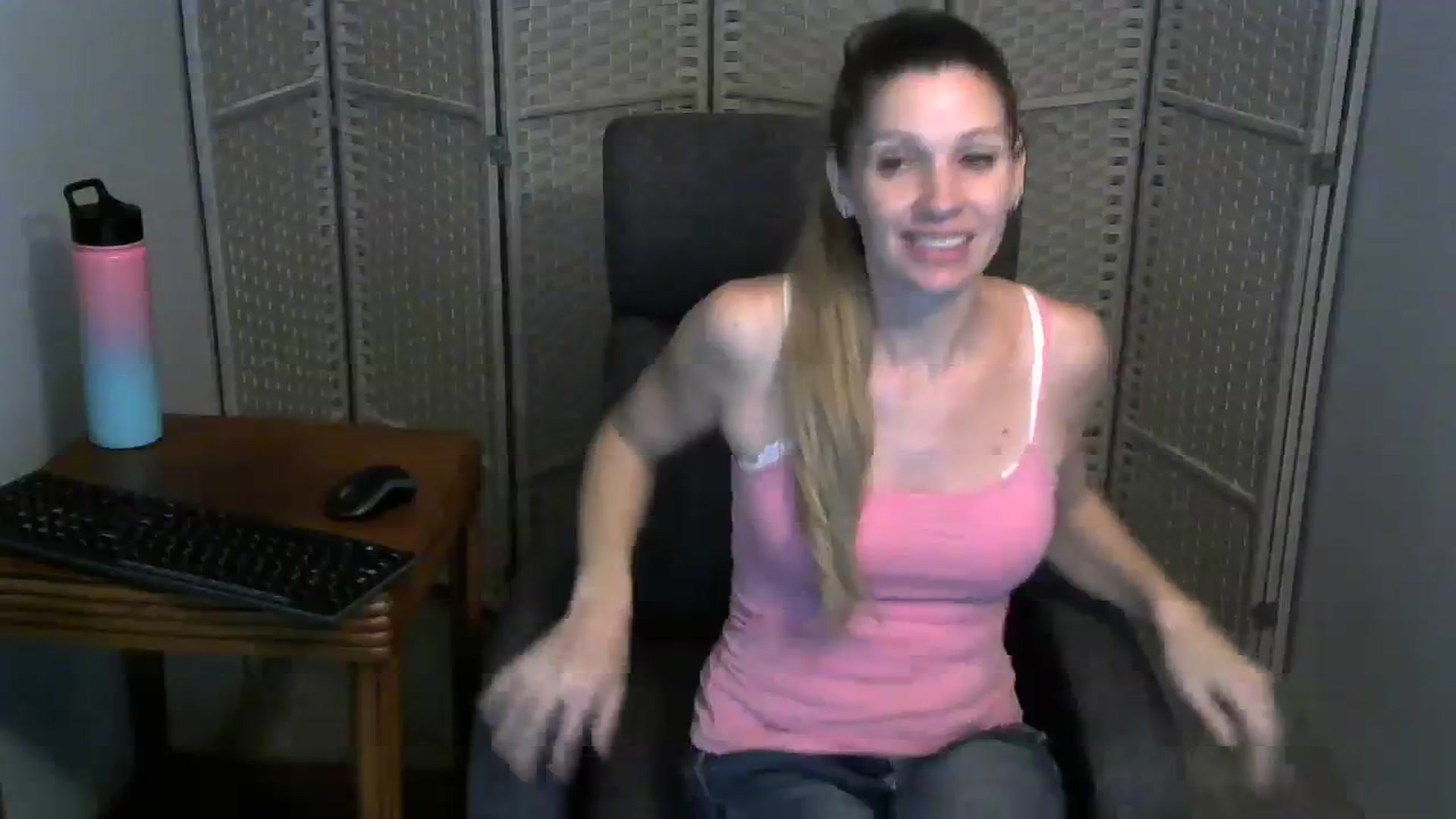 Gallery image thumbnail from SouthernNsexi's myfreecams stream on, 11/20/2023, 02:01 image 12 of 20