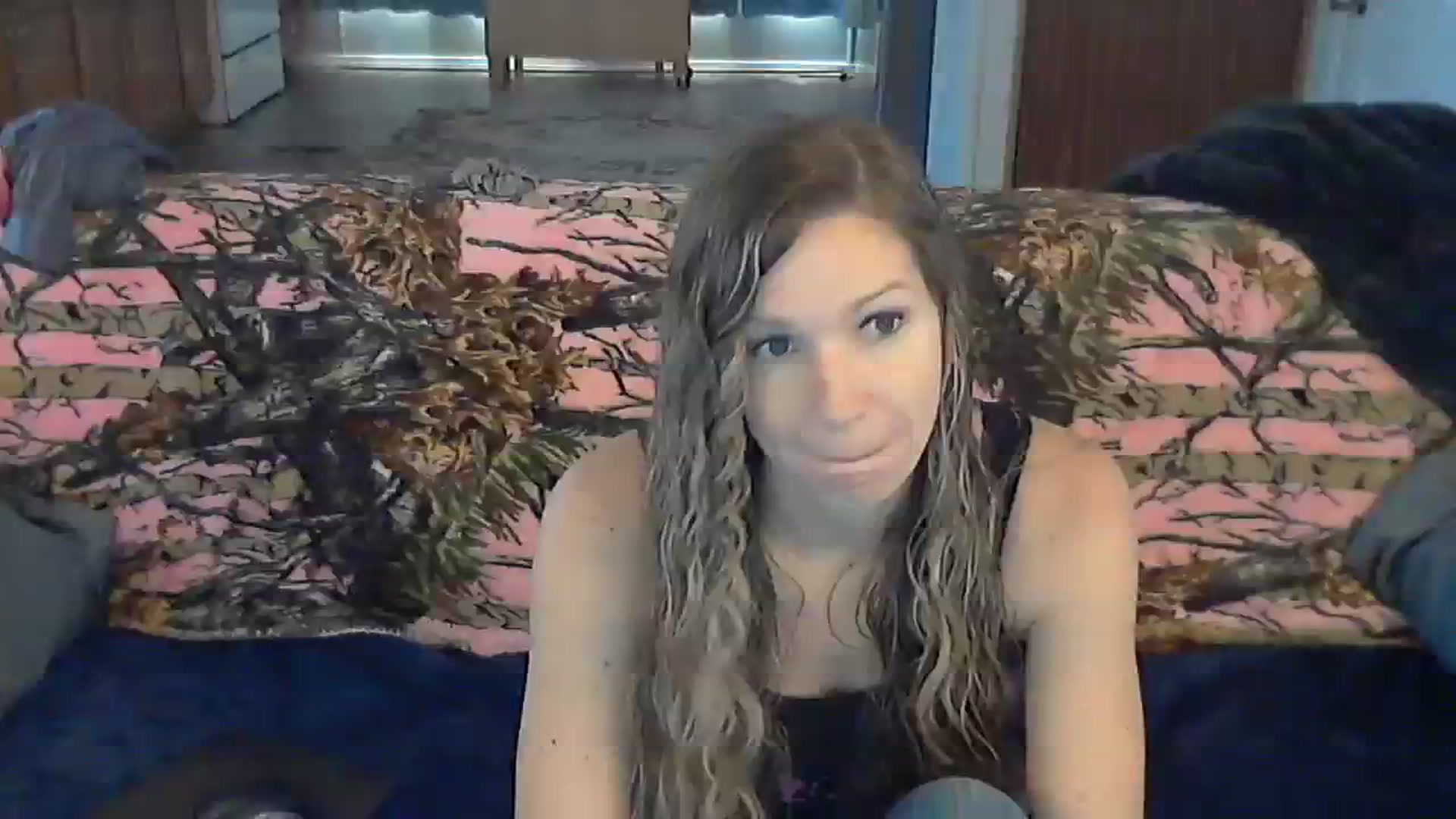 Gallery image thumbnail from SouthernNsexi's myfreecams stream on, 11/29/2023, 15:23 image 10 of 20