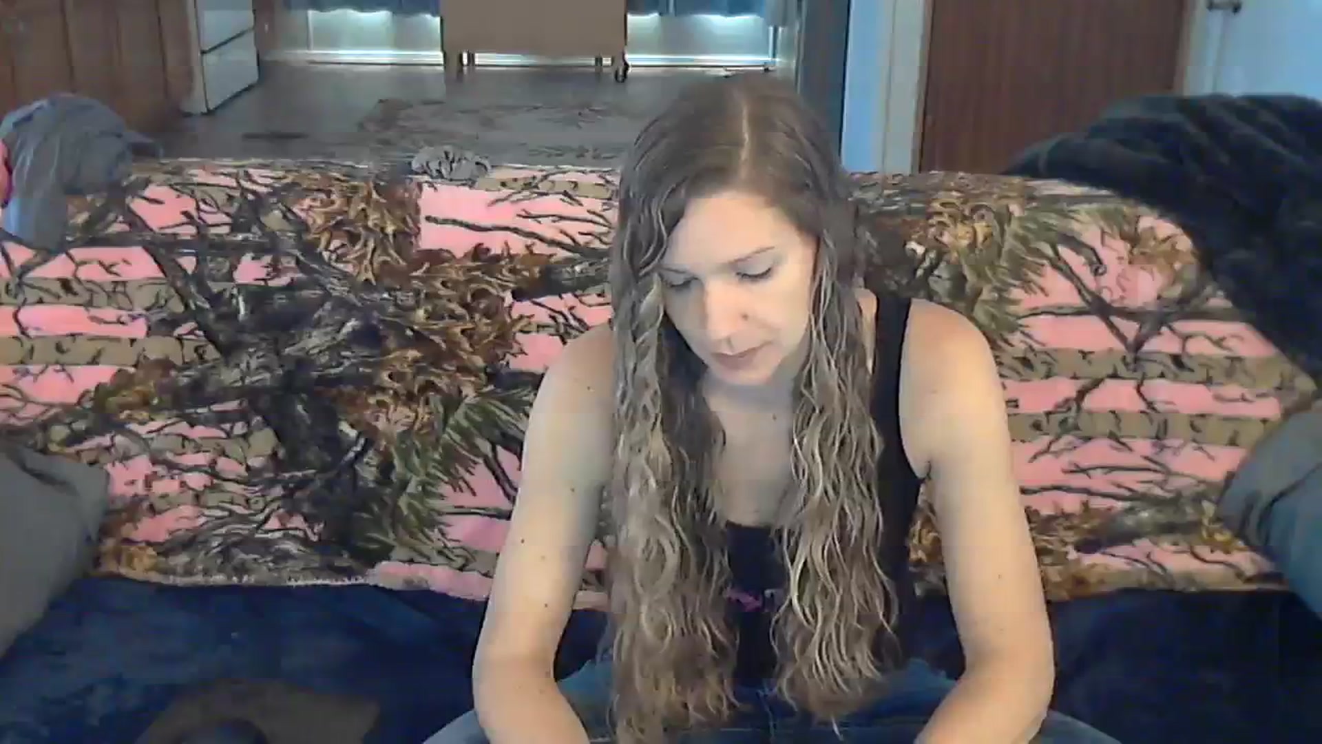 Gallery image thumbnail from SouthernNsexi's myfreecams stream on, 11/29/2023, 15:23 image 14 of 20