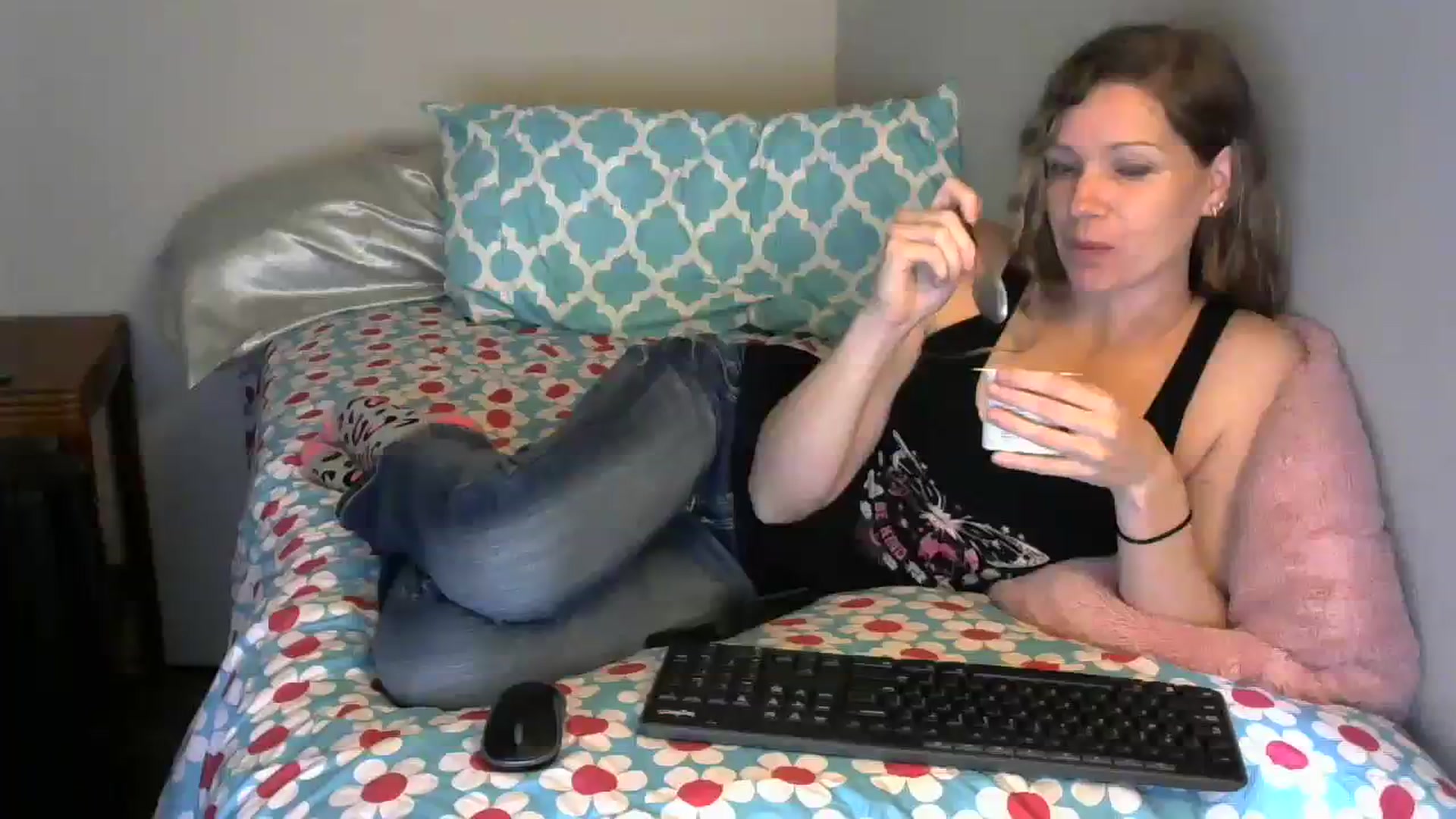 Gallery image thumbnail from SouthernNsexi's myfreecams stream on, 11/30/2023, 14:57 image 1 of 20