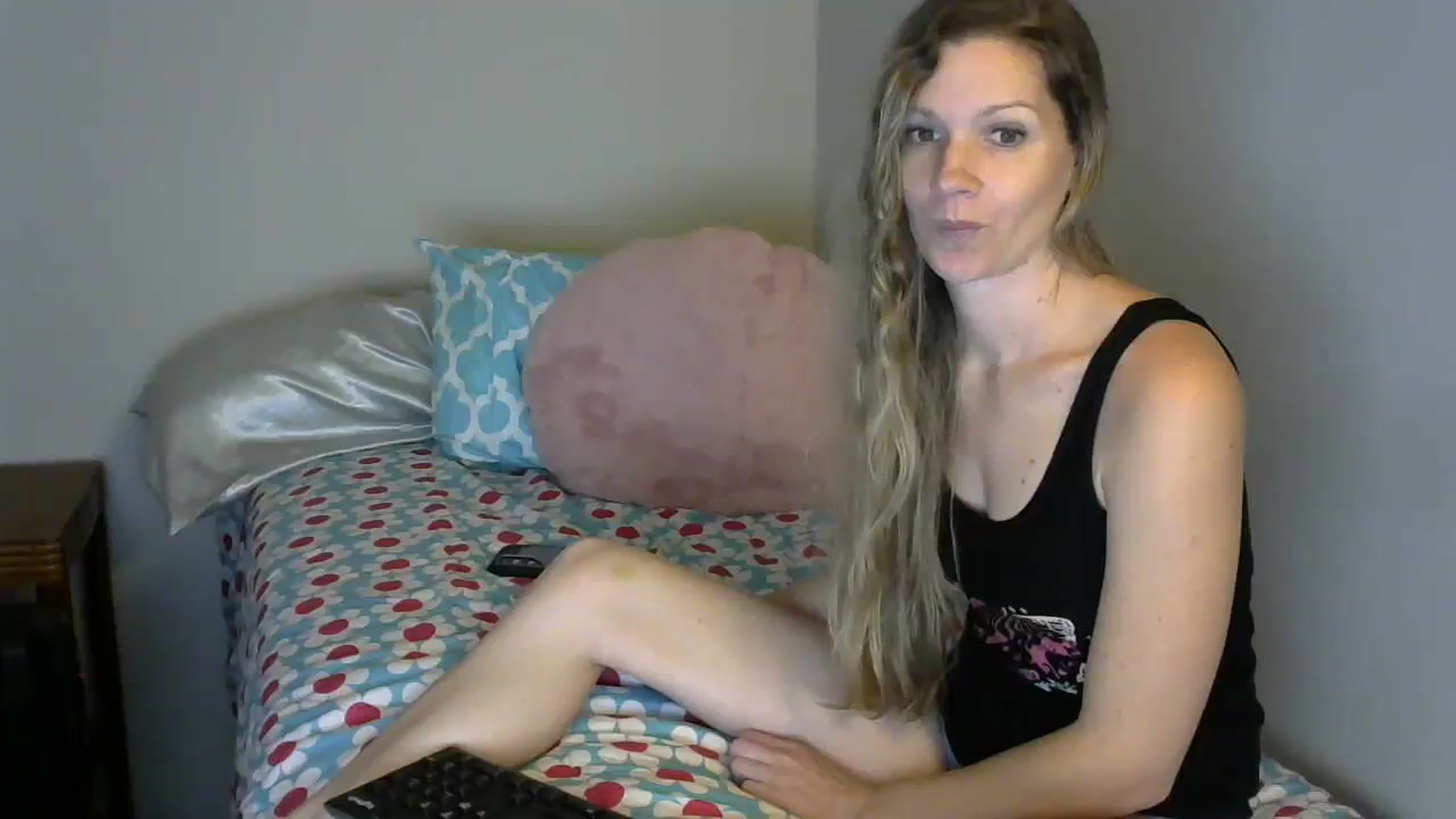 Gallery image thumbnail from SouthernNsexi's myfreecams stream on, 12/01/2023, 15:38 image 13 of 20