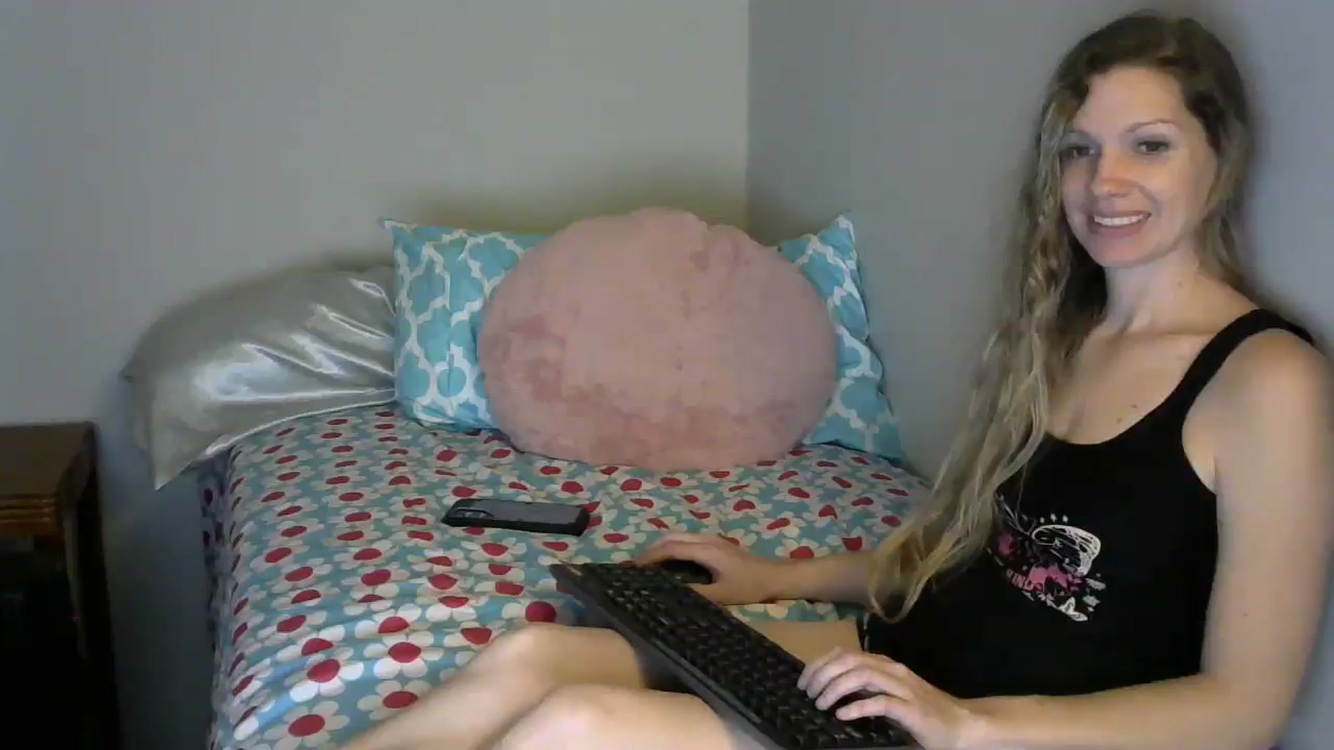 Gallery image thumbnail from SouthernNsexi's myfreecams stream on, 12/01/2023, 15:38 image 15 of 20