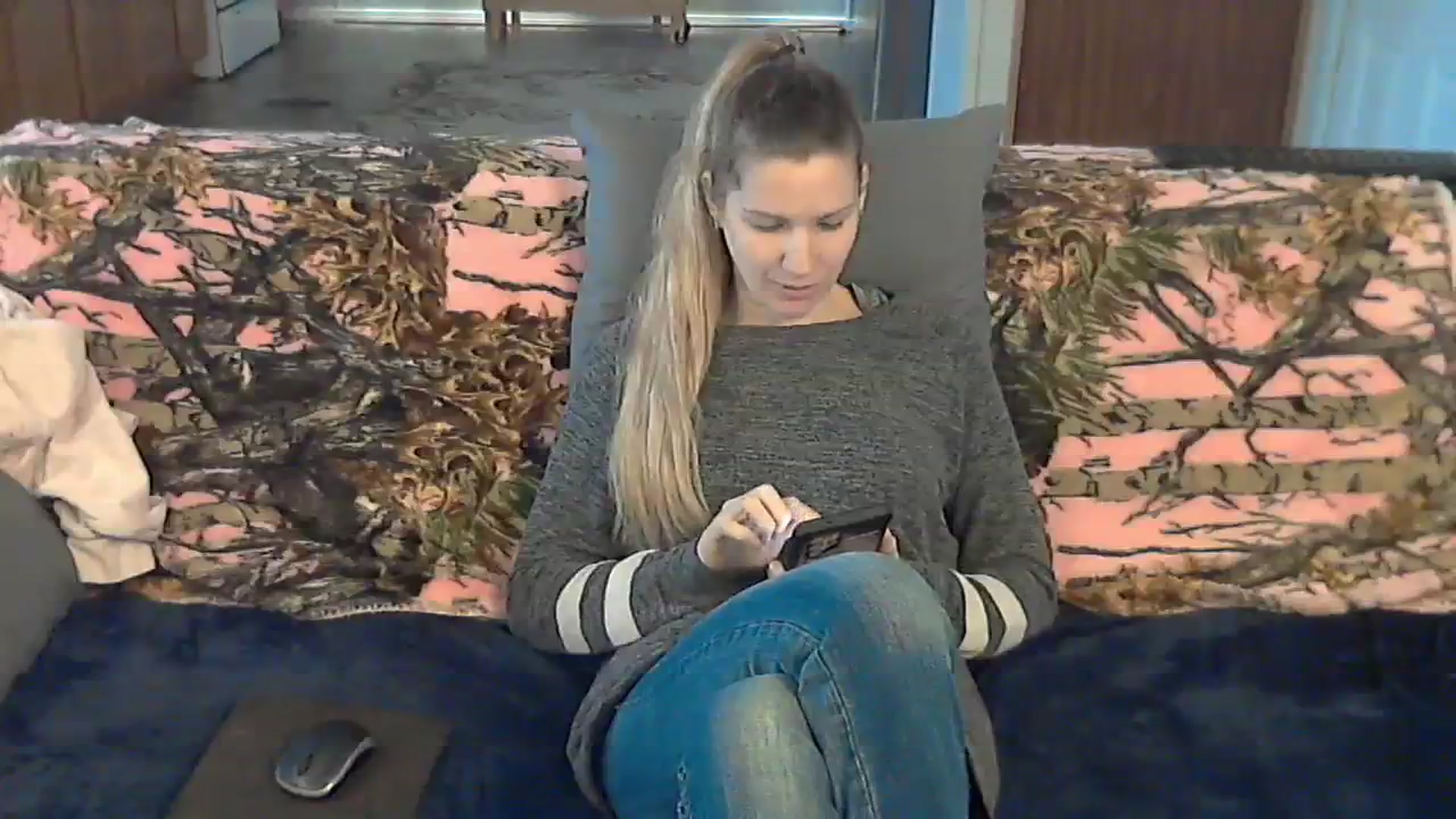 Gallery image thumbnail from SouthernNsexi's myfreecams stream on, 12/05/2023, 15:48 image 9 of 20