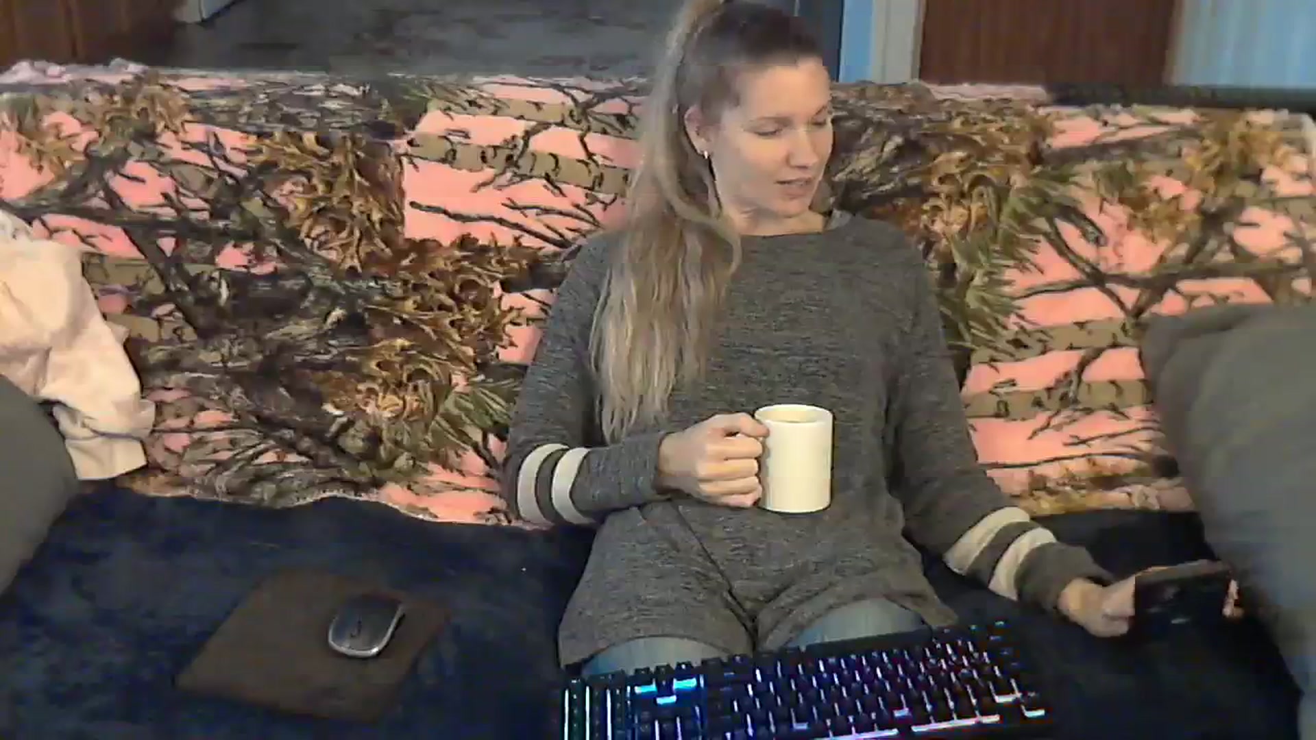 Gallery image thumbnail from SouthernNsexi's myfreecams stream on, 12/05/2023, 15:48 image 2 of 20