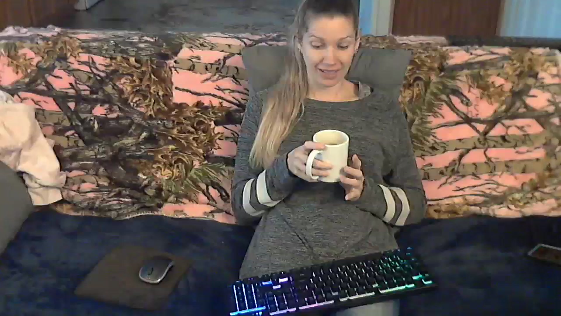 Gallery image thumbnail from SouthernNsexi's myfreecams stream on, 12/05/2023, 15:48 image 4 of 20