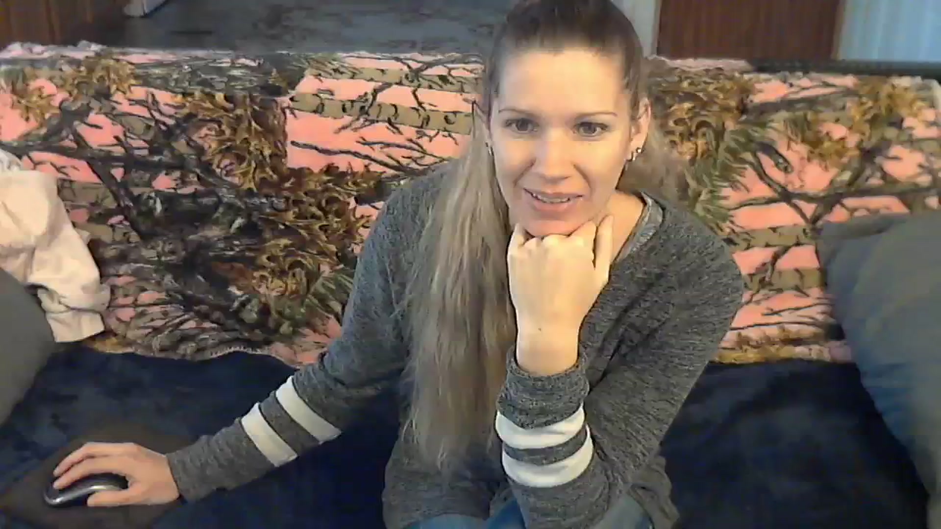 Gallery image thumbnail from SouthernNsexi's myfreecams stream on, 12/05/2023, 15:48 image 1 of 20
