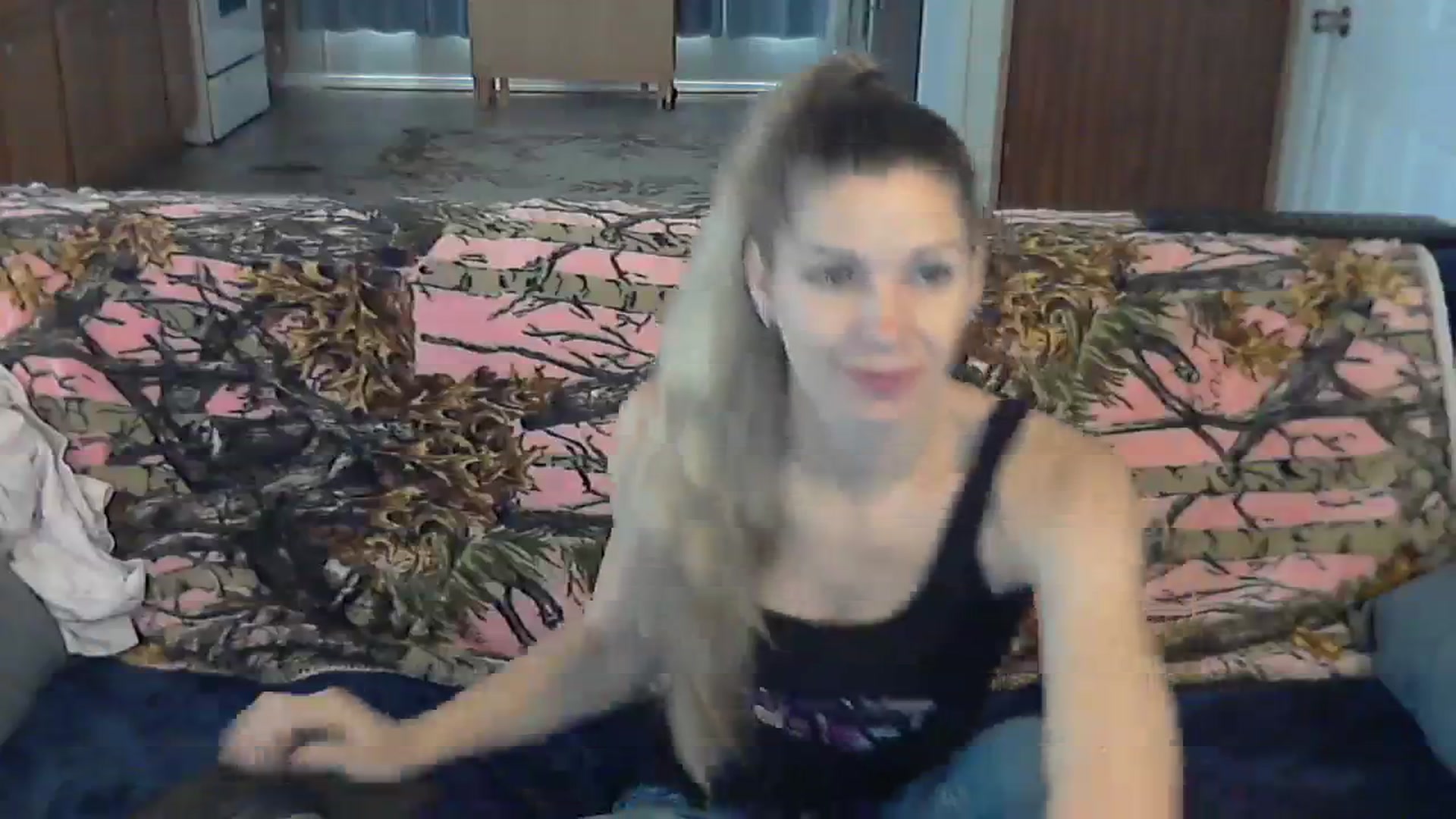Gallery image thumbnail from SouthernNsexi's myfreecams stream on, 12/08/2023, 15:14 image 18 of 20