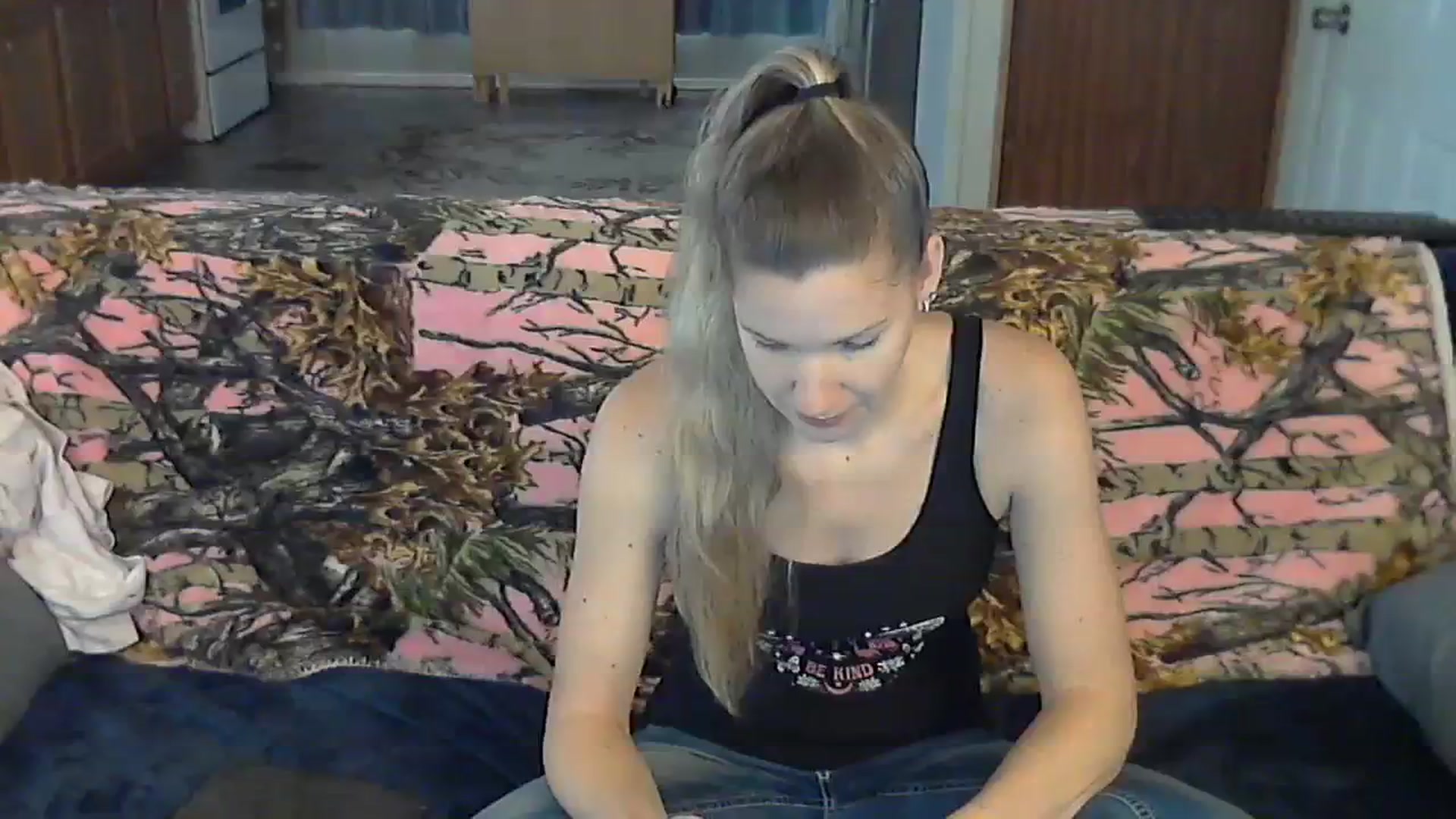Gallery image thumbnail from SouthernNsexi's myfreecams stream on, 12/08/2023, 15:14 image 7 of 20