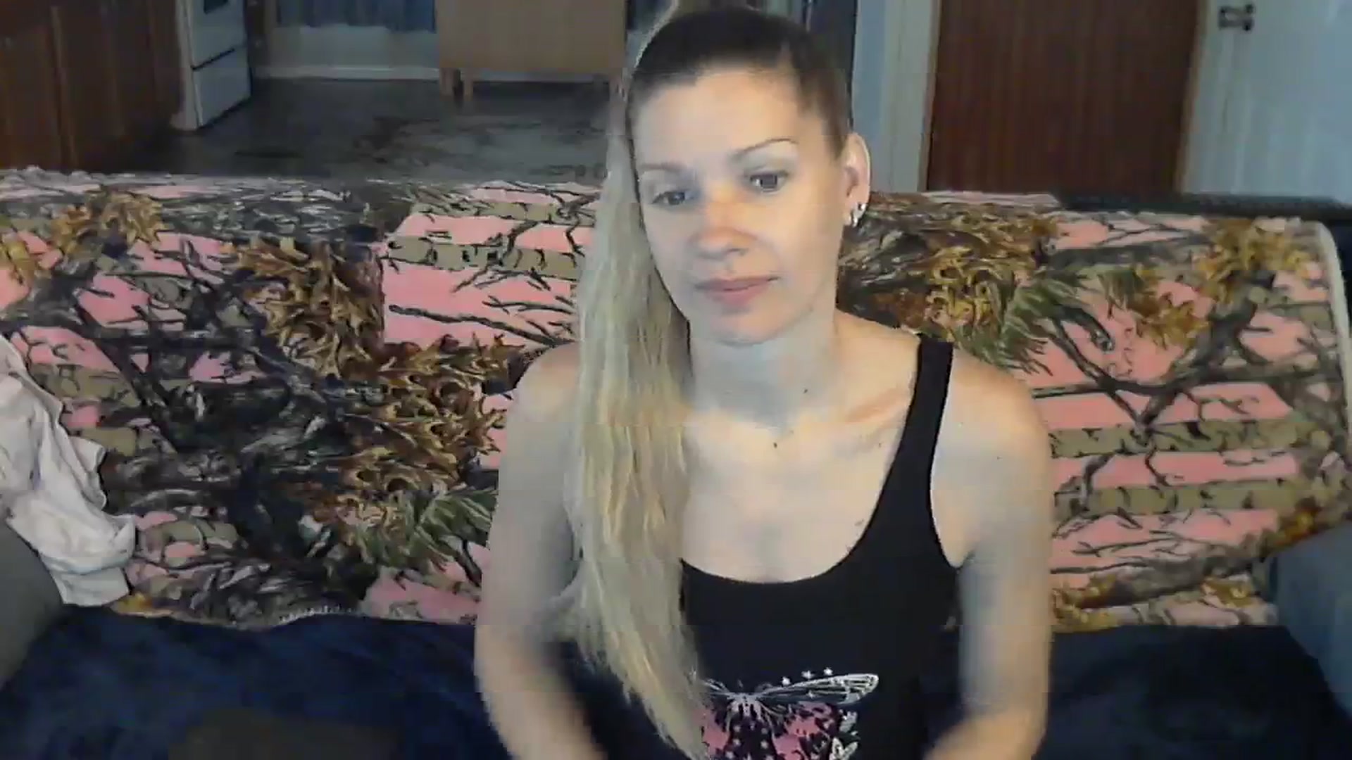 Gallery image thumbnail from SouthernNsexi's myfreecams stream on, 12/08/2023, 15:14 image 5 of 20