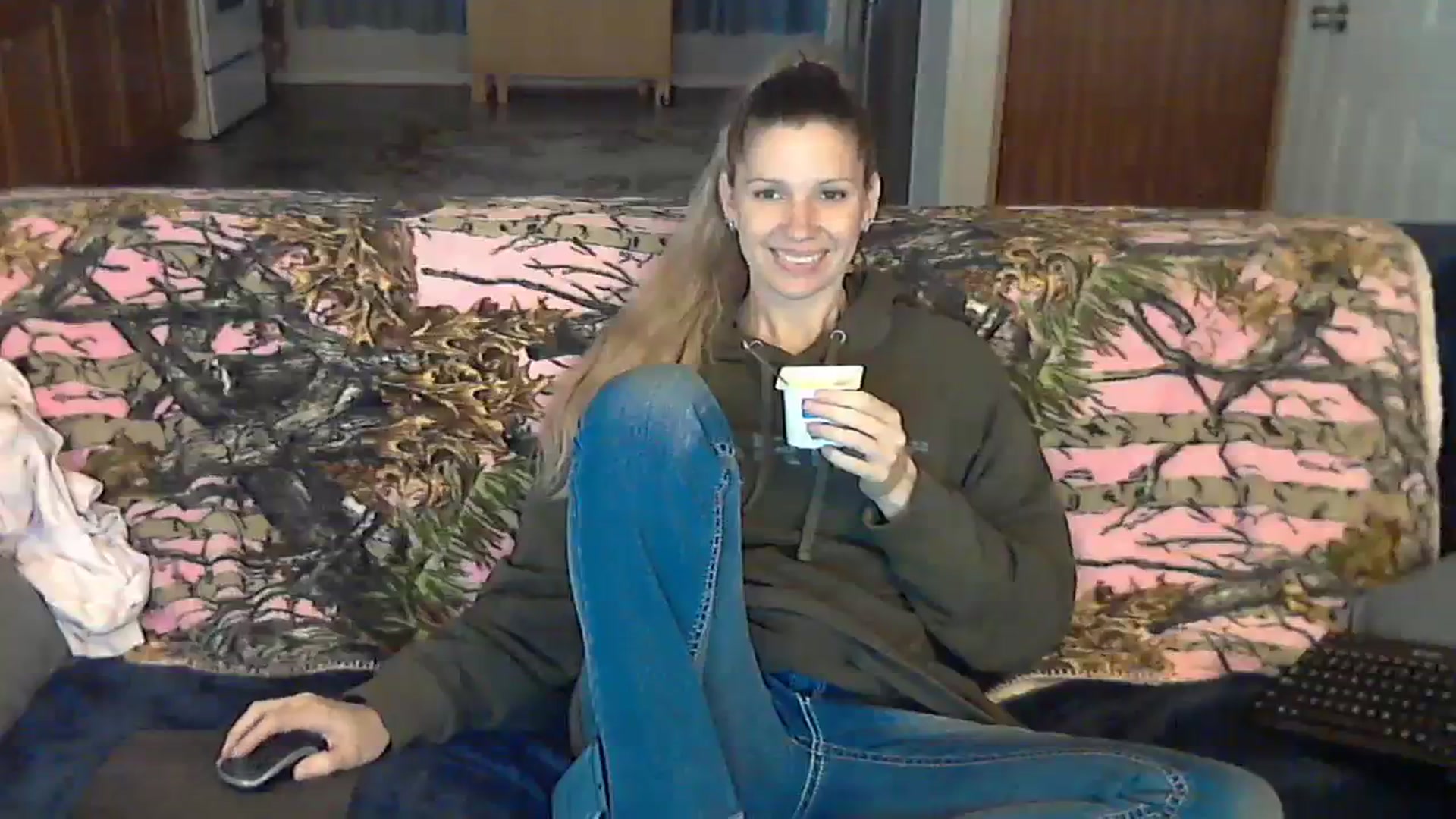 Gallery image thumbnail from SouthernNsexi's myfreecams stream on, 12/09/2023, 14:40 image 4 of 20