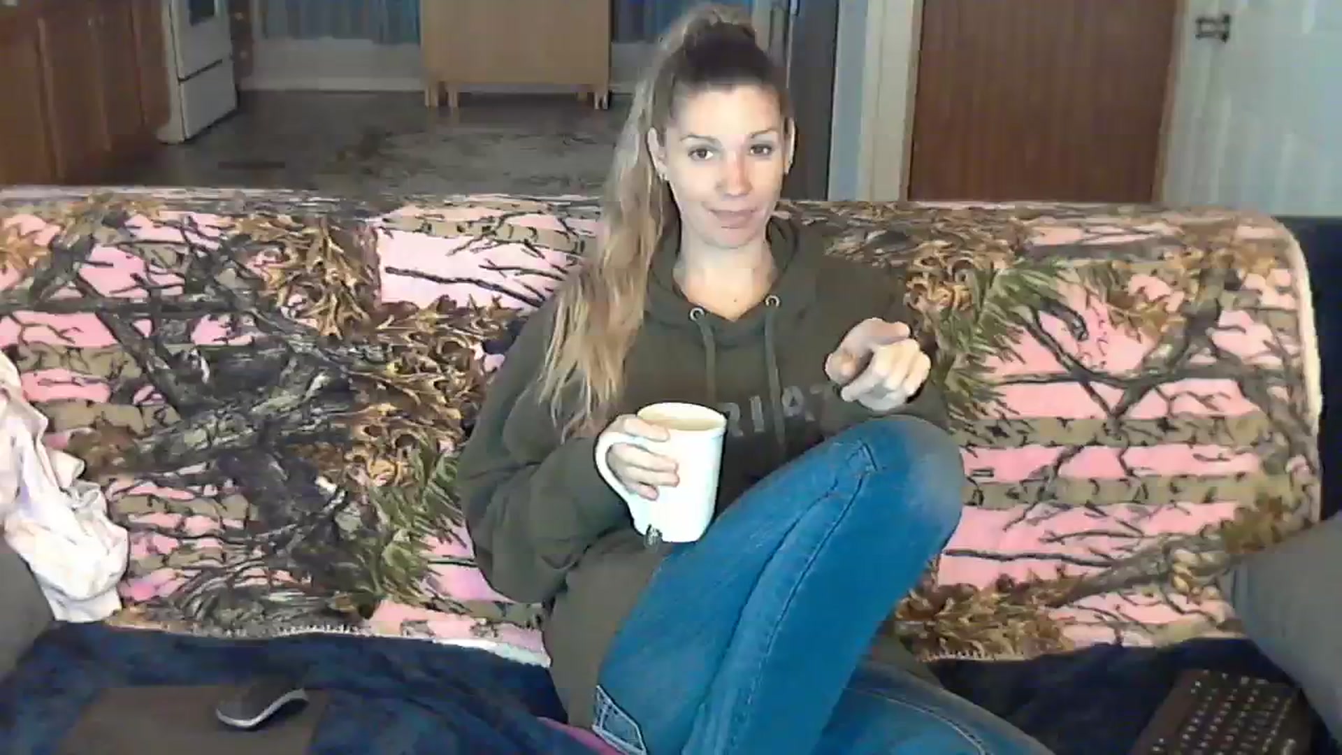 Gallery image thumbnail from SouthernNsexi's myfreecams stream on, 12/09/2023, 14:40 image 14 of 20