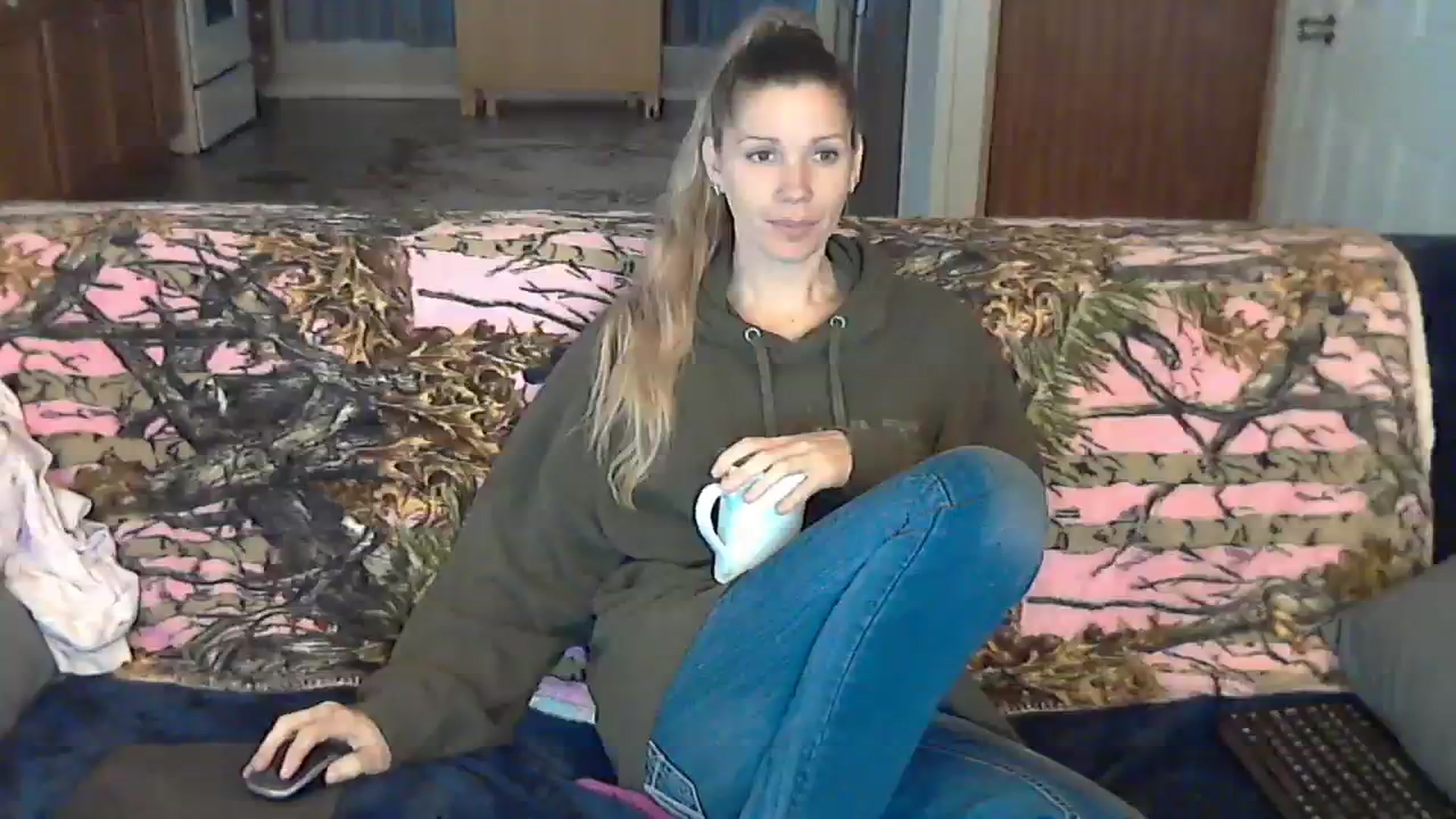 Gallery image thumbnail from SouthernNsexi's myfreecams stream on, 12/09/2023, 14:40 image 13 of 20