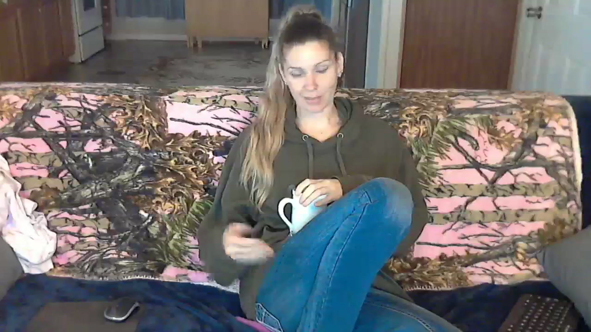 Gallery image thumbnail from SouthernNsexi's myfreecams stream on, 12/09/2023, 14:40 image 16 of 20