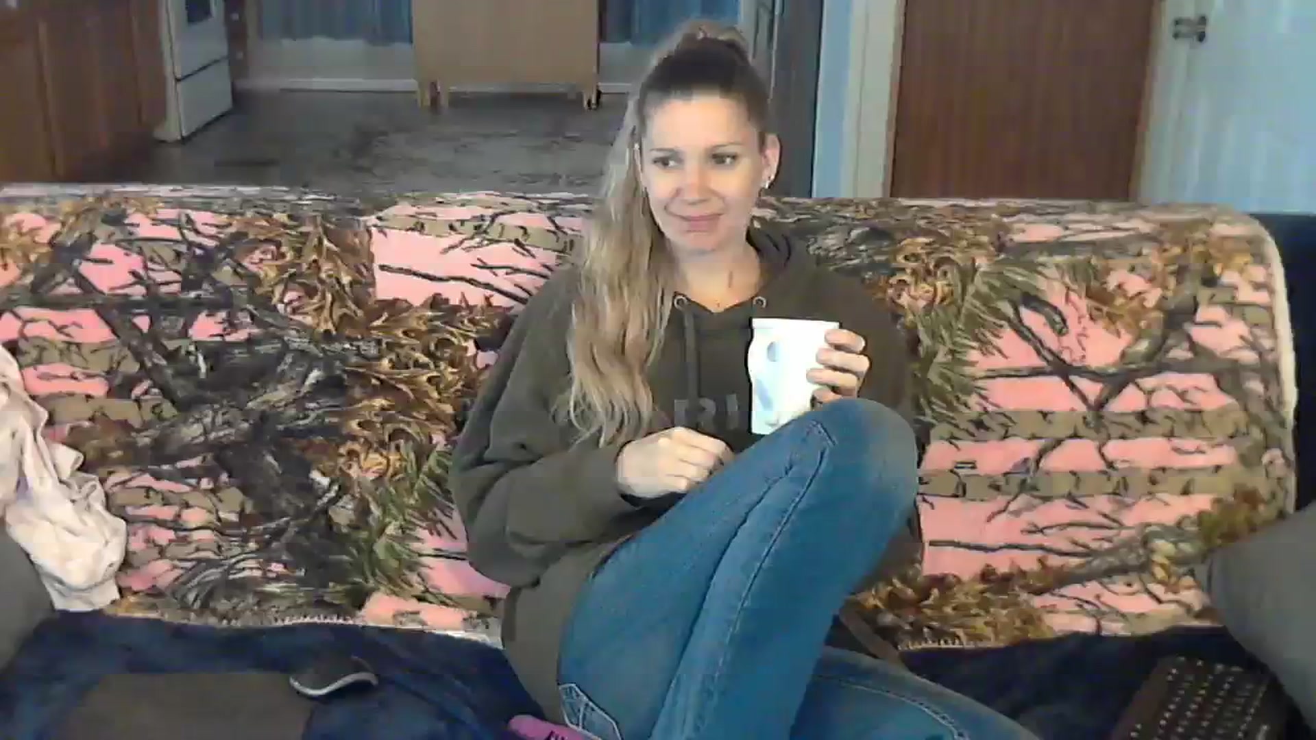 Gallery image thumbnail from SouthernNsexi's myfreecams stream on, 12/09/2023, 14:40 image 19 of 20