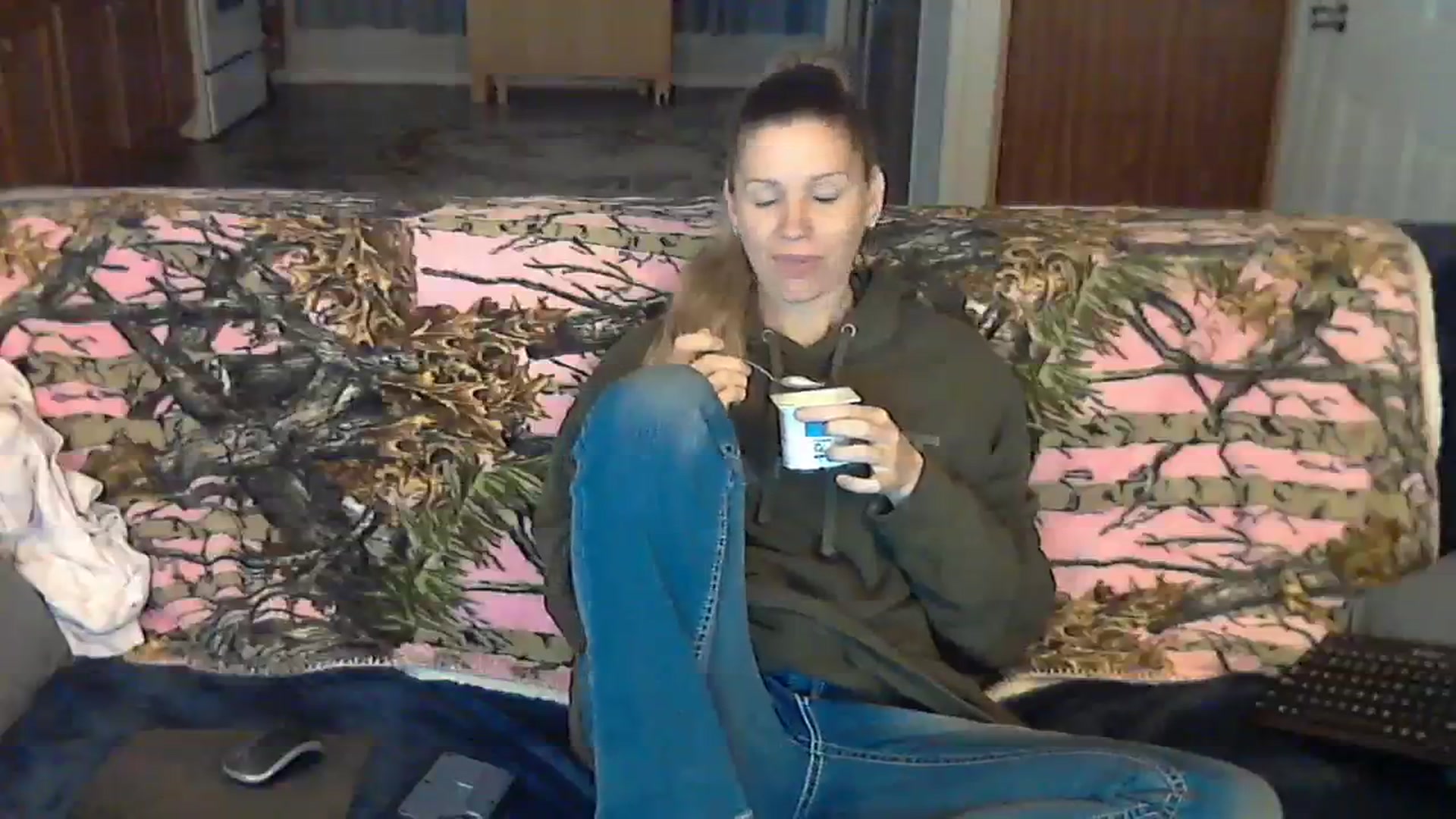 Gallery image thumbnail from SouthernNsexi's myfreecams stream on, 12/09/2023, 14:40 image 3 of 20