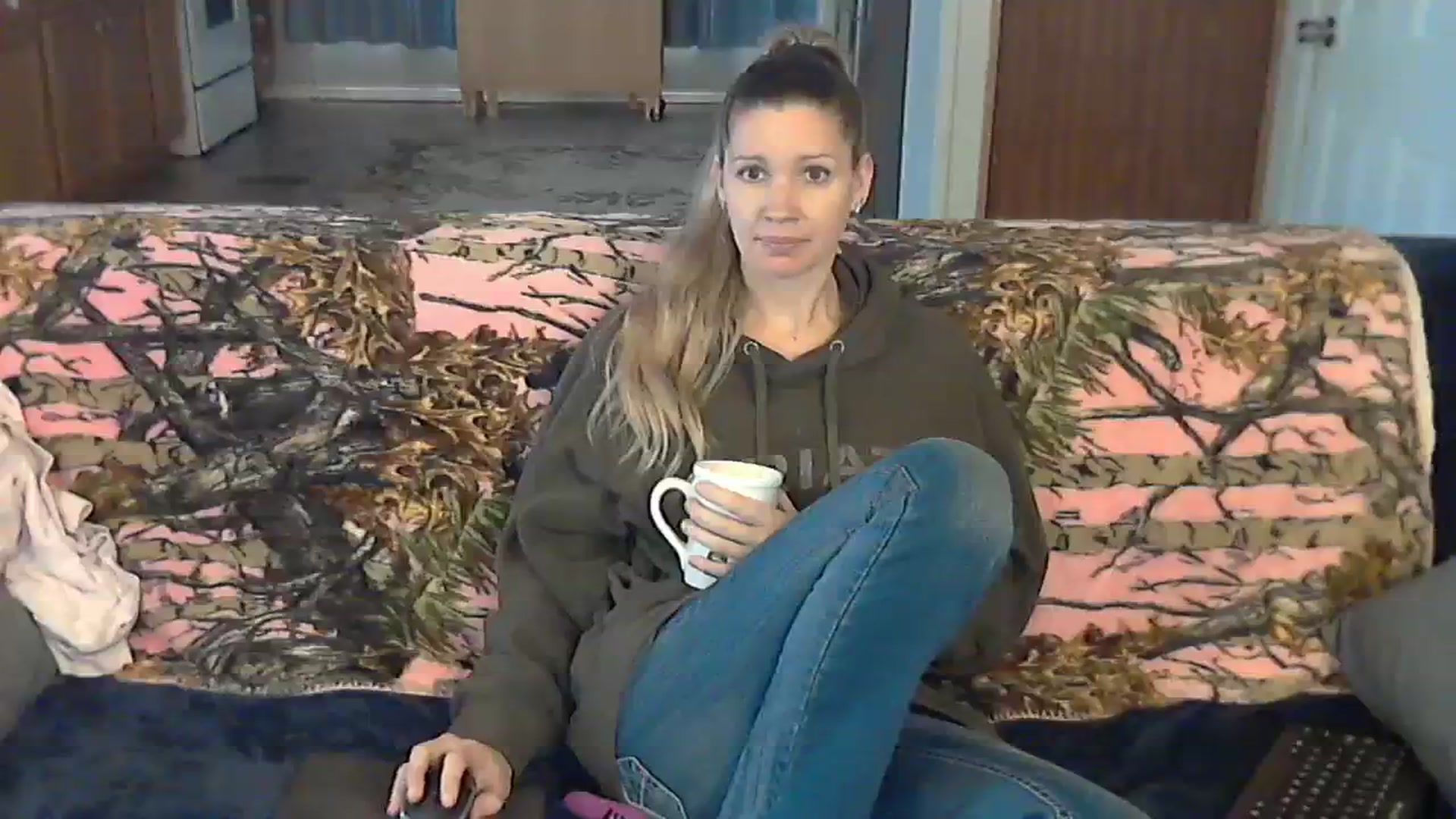Gallery image thumbnail from SouthernNsexi's myfreecams stream on, 12/09/2023, 14:40 image 20 of 20