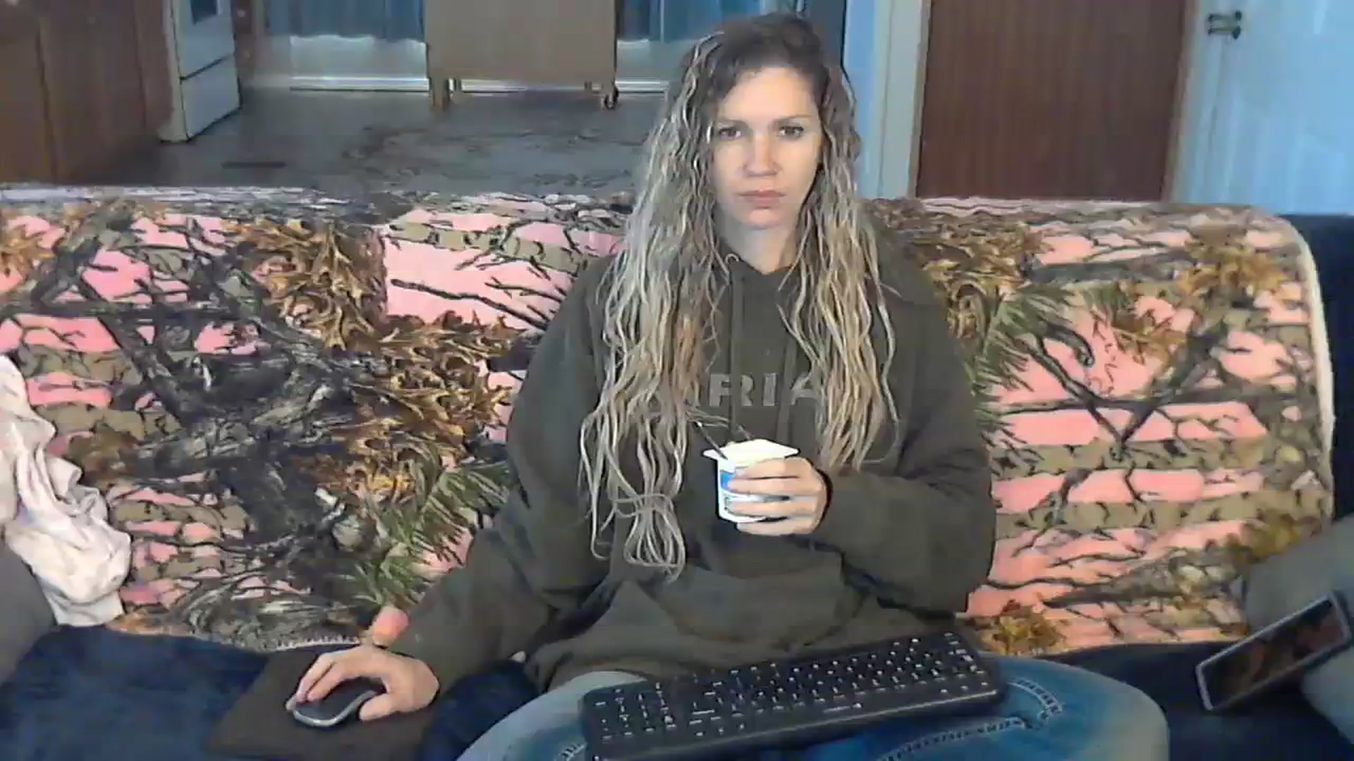 Gallery image thumbnail from SouthernNsexi's myfreecams stream on, 12/10/2023, 14:34 image 15 of 20