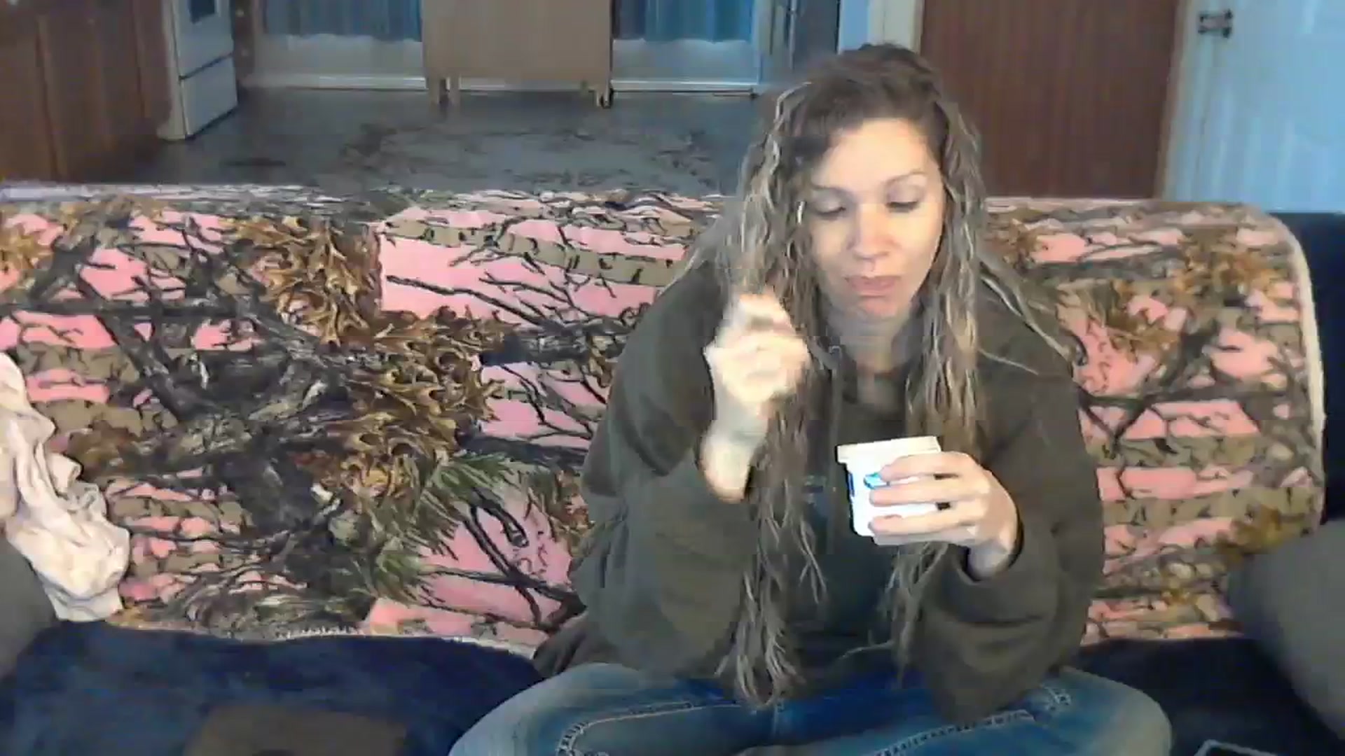 Gallery image thumbnail from SouthernNsexi's myfreecams stream on, 12/10/2023, 14:34 image 6 of 20